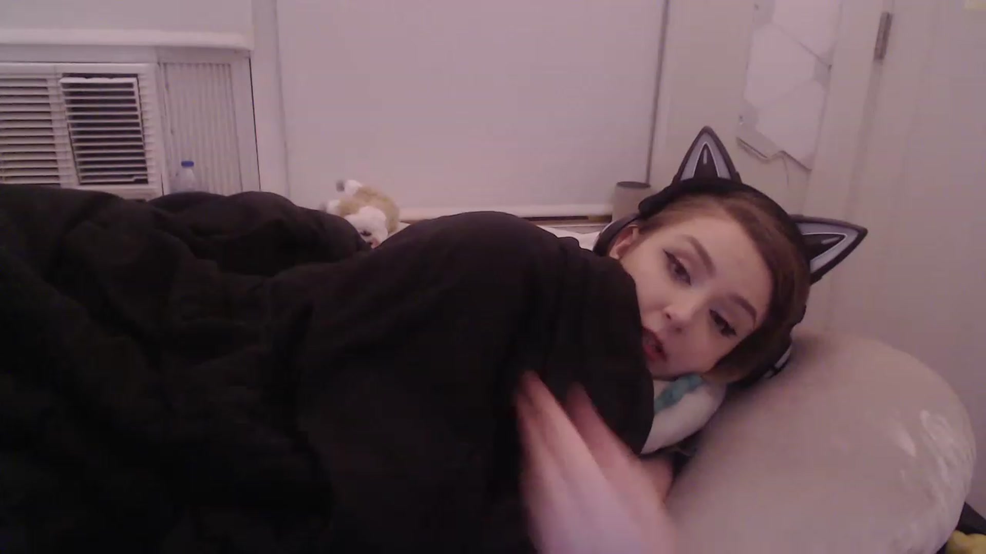 Gallery image thumbnail from LibbyxDoe's myfreecams stream on, 03/10/2023, 12:03 image 20 of 20