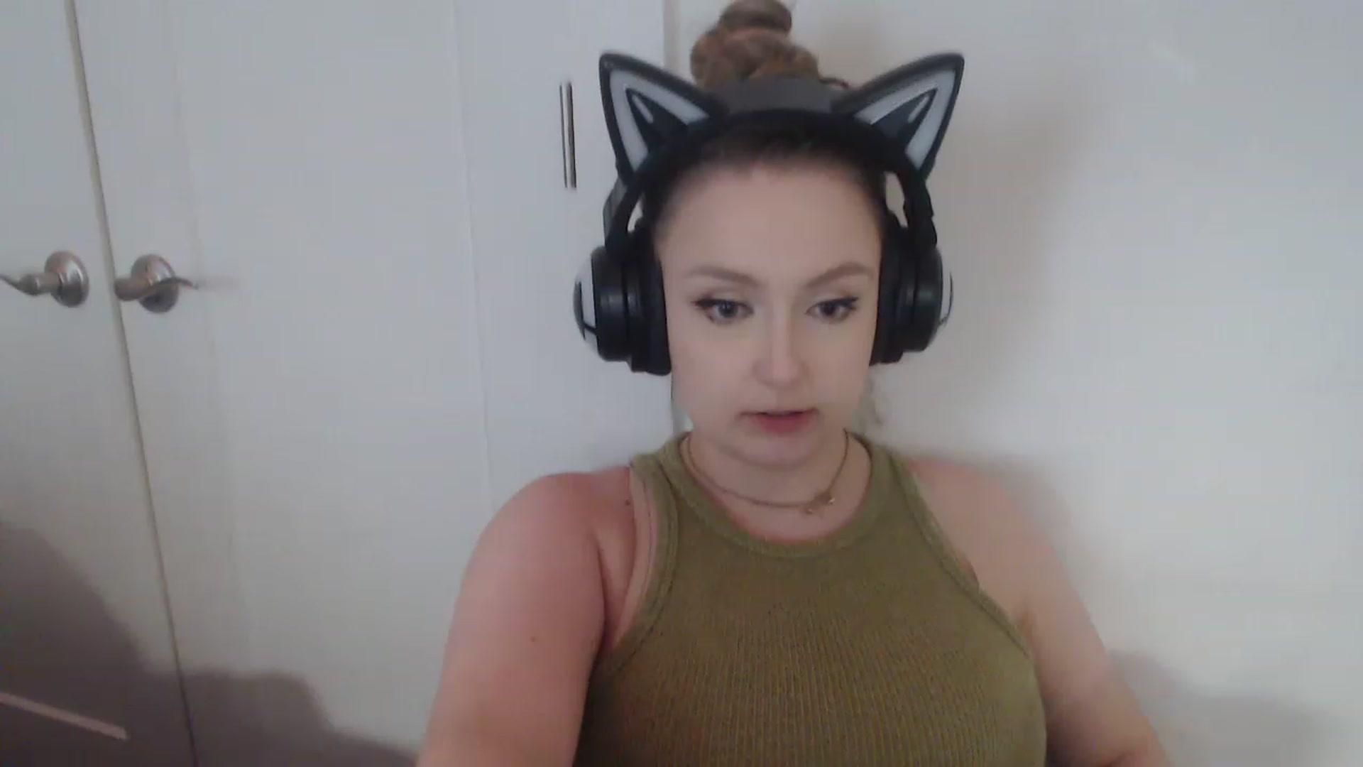 Gallery image thumbnail from LibbyxDoe's myfreecams stream on, 03/13/2023, 07:12 image 19 of 20