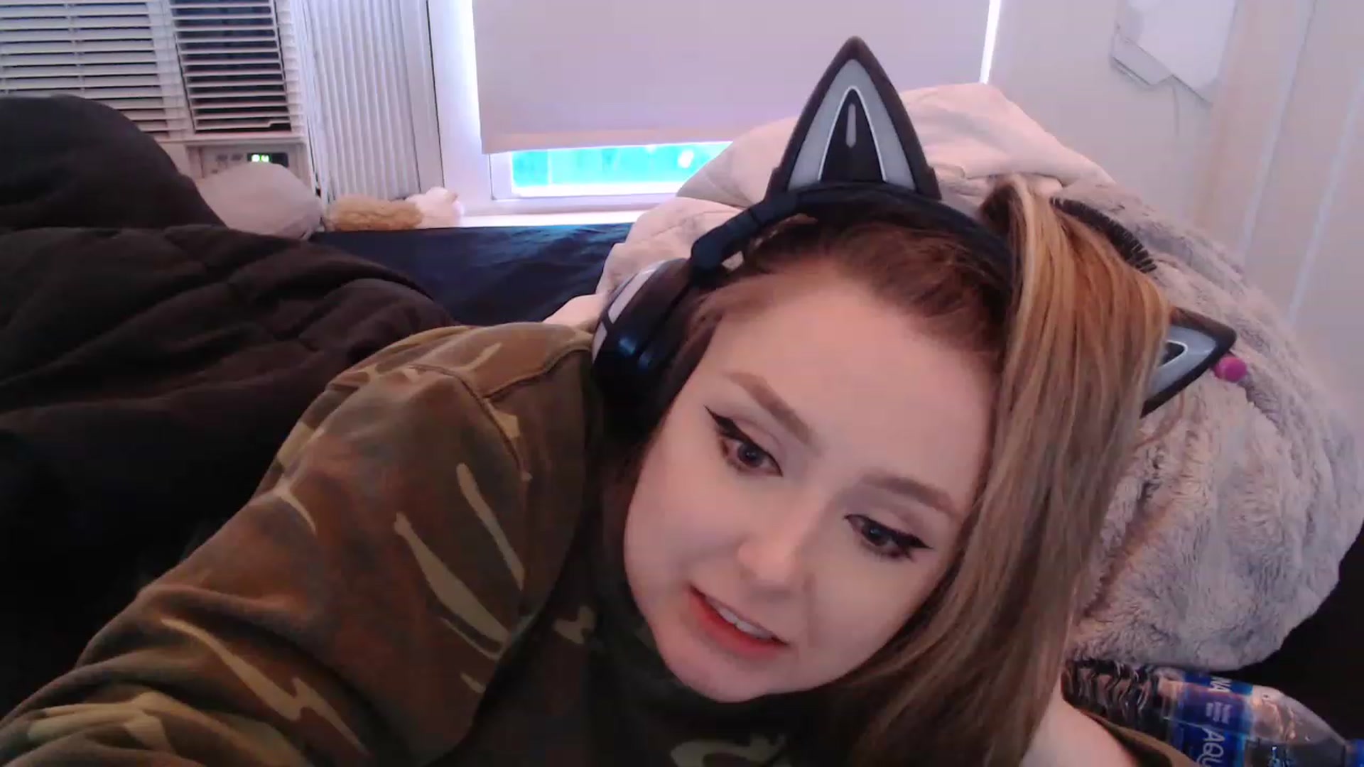 Gallery image thumbnail from LibbyxDoe's myfreecams stream on, 03/15/2023, 14:29 image 10 of 20