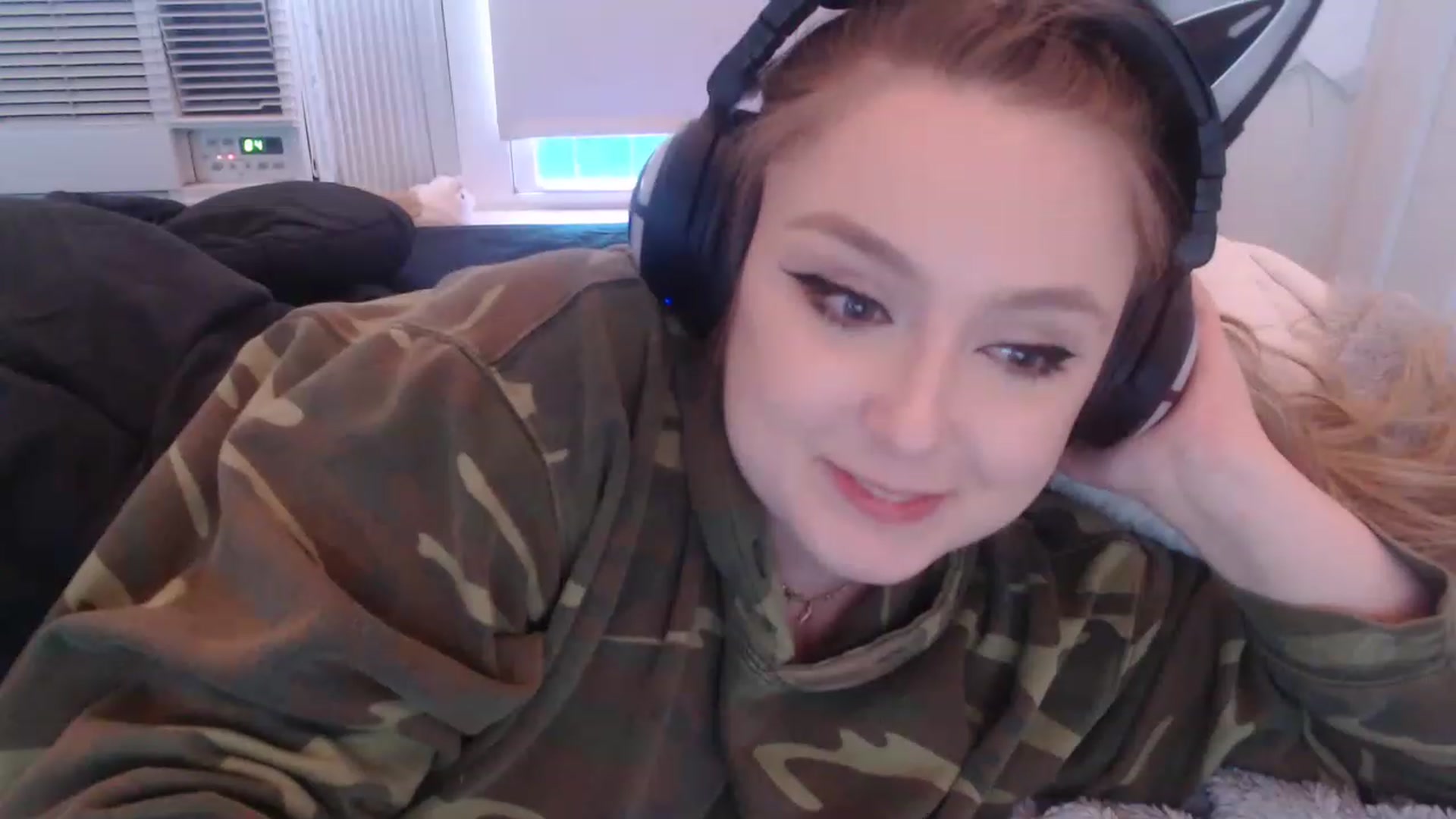 Gallery image thumbnail from LibbyxDoe's myfreecams stream on, 03/15/2023, 14:29 image 12 of 20