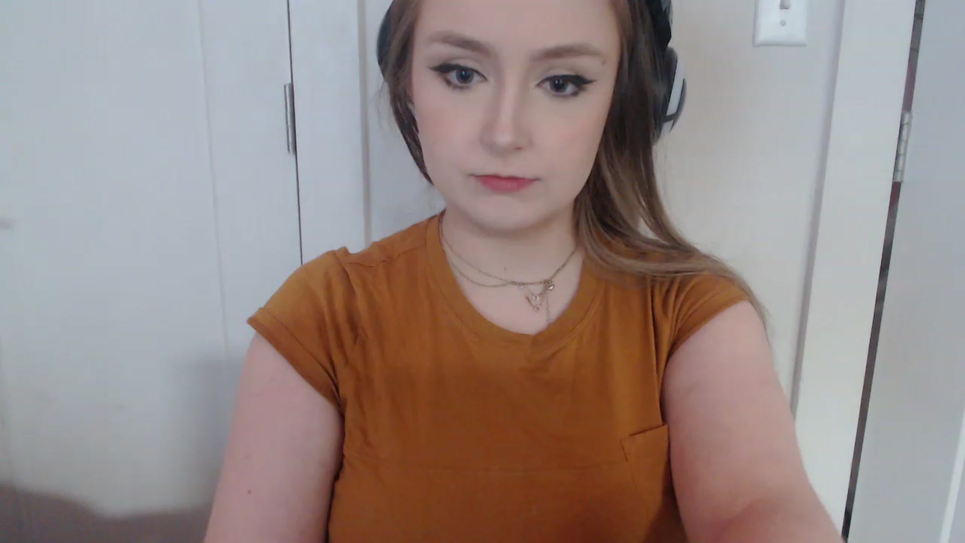 Gallery image thumbnail from LibbyxDoe's myfreecams stream on, 03/16/2023, 07:29 image 15 of 20