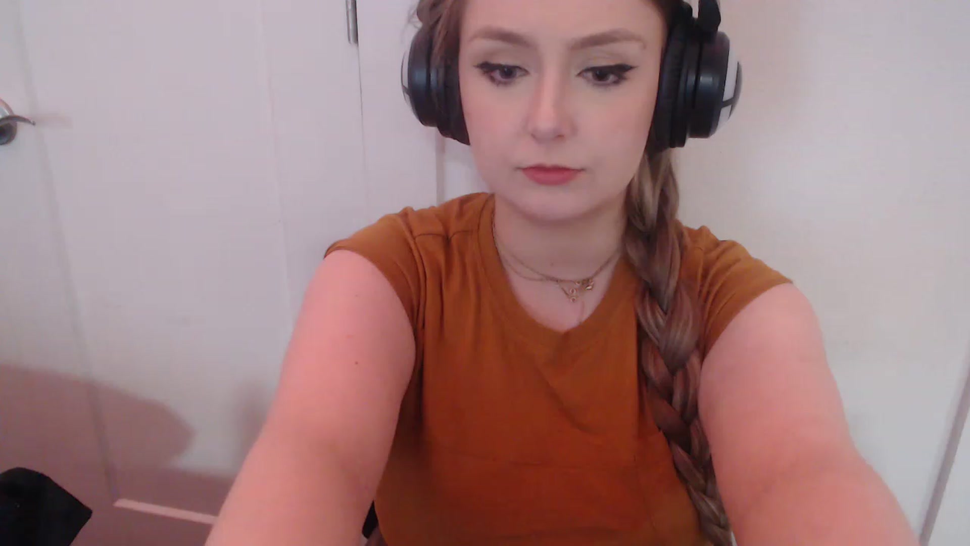 Gallery image thumbnail from LibbyxDoe's myfreecams stream on, 03/16/2023, 12:24 image 13 of 20
