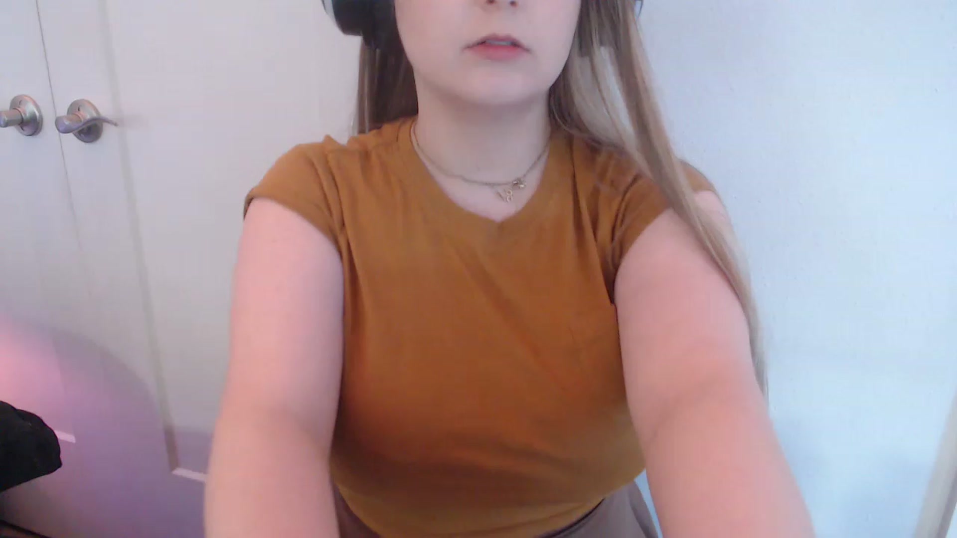 Gallery image thumbnail from LibbyxDoe's myfreecams stream on, 03/16/2023, 13:44 image 2 of 20