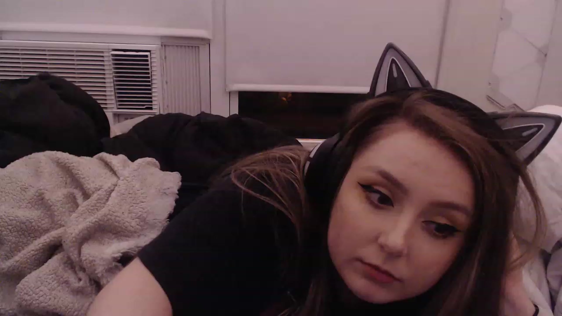 Gallery image thumbnail from LibbyxDoe's myfreecams stream on, 03/18/2023, 11:42 image 16 of 20
