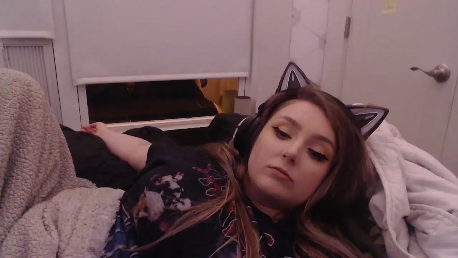Gallery image thumbnail from LibbyxDoe's myfreecams stream on, 03/18/2023, 11:42 image 19 of 20