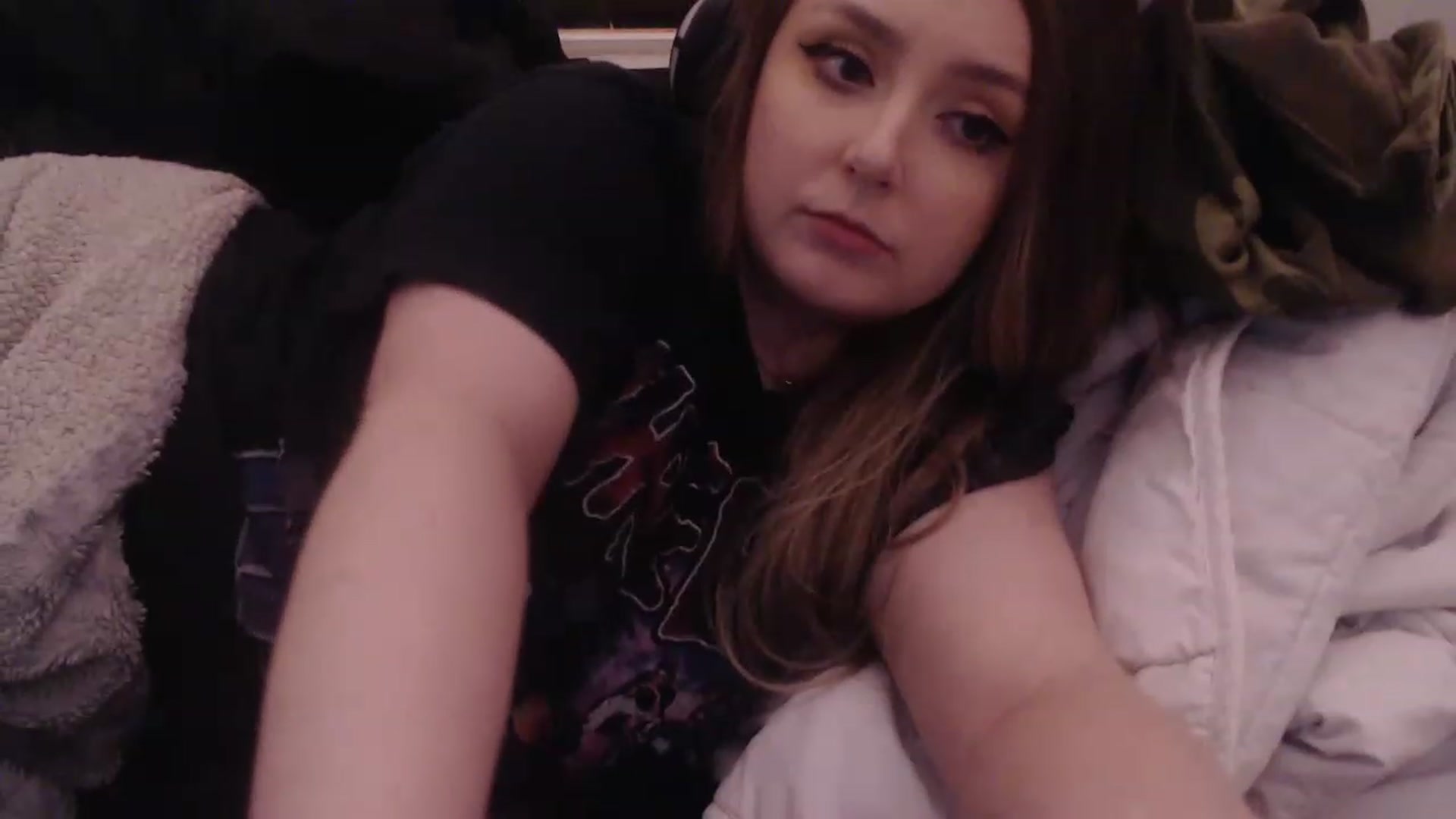 Gallery image thumbnail from LibbyxDoe's myfreecams stream on, 03/18/2023, 11:42 image 2 of 20