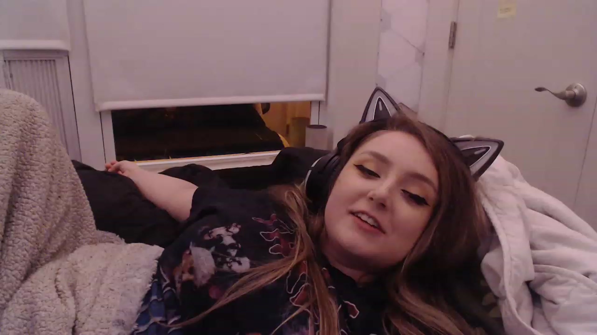 Gallery image thumbnail from LibbyxDoe's myfreecams stream on, 03/18/2023, 11:42 image 20 of 20