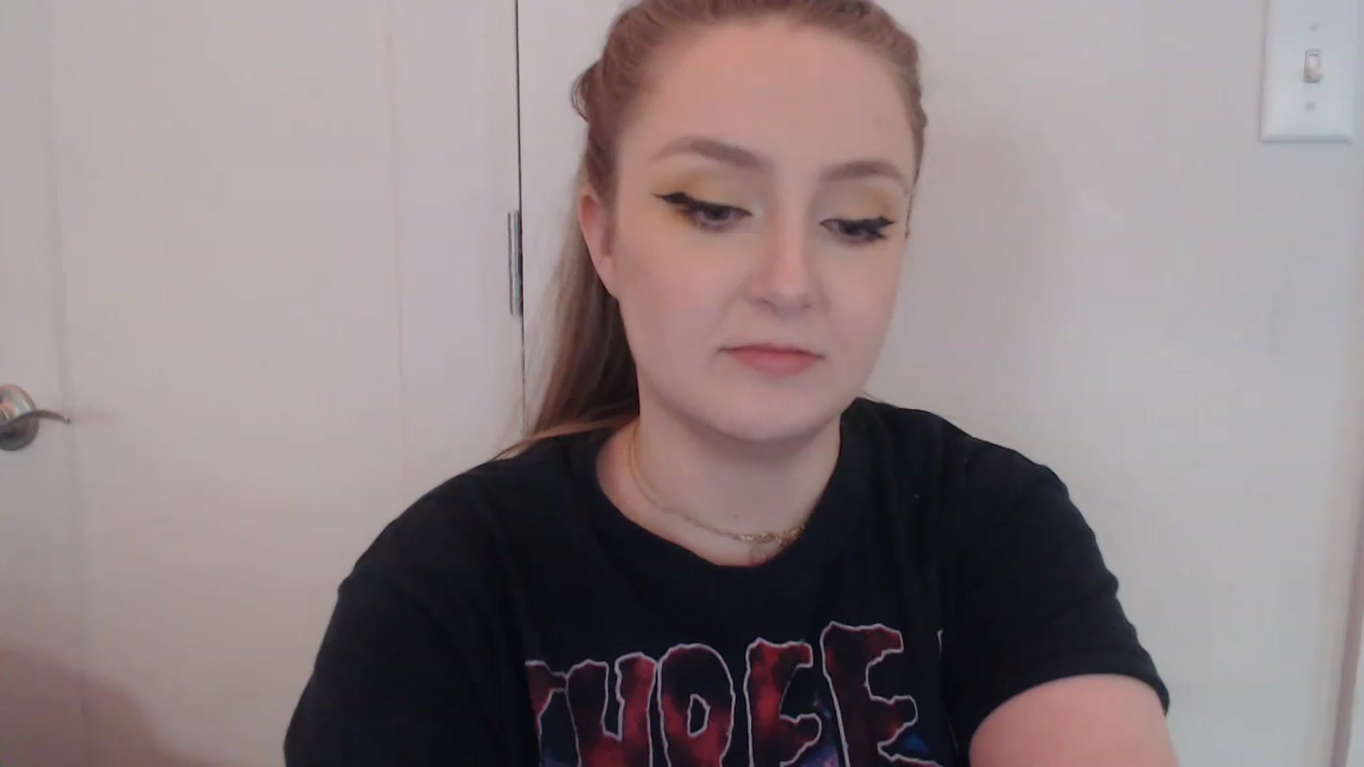 Gallery image thumbnail from LibbyxDoe's myfreecams stream on, 03/18/2023, 13:08 image 15 of 20