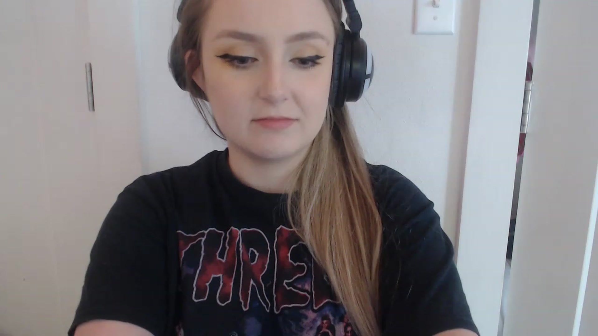 Gallery image thumbnail from LibbyxDoe's myfreecams stream on, 03/18/2023, 13:47 image 16 of 20