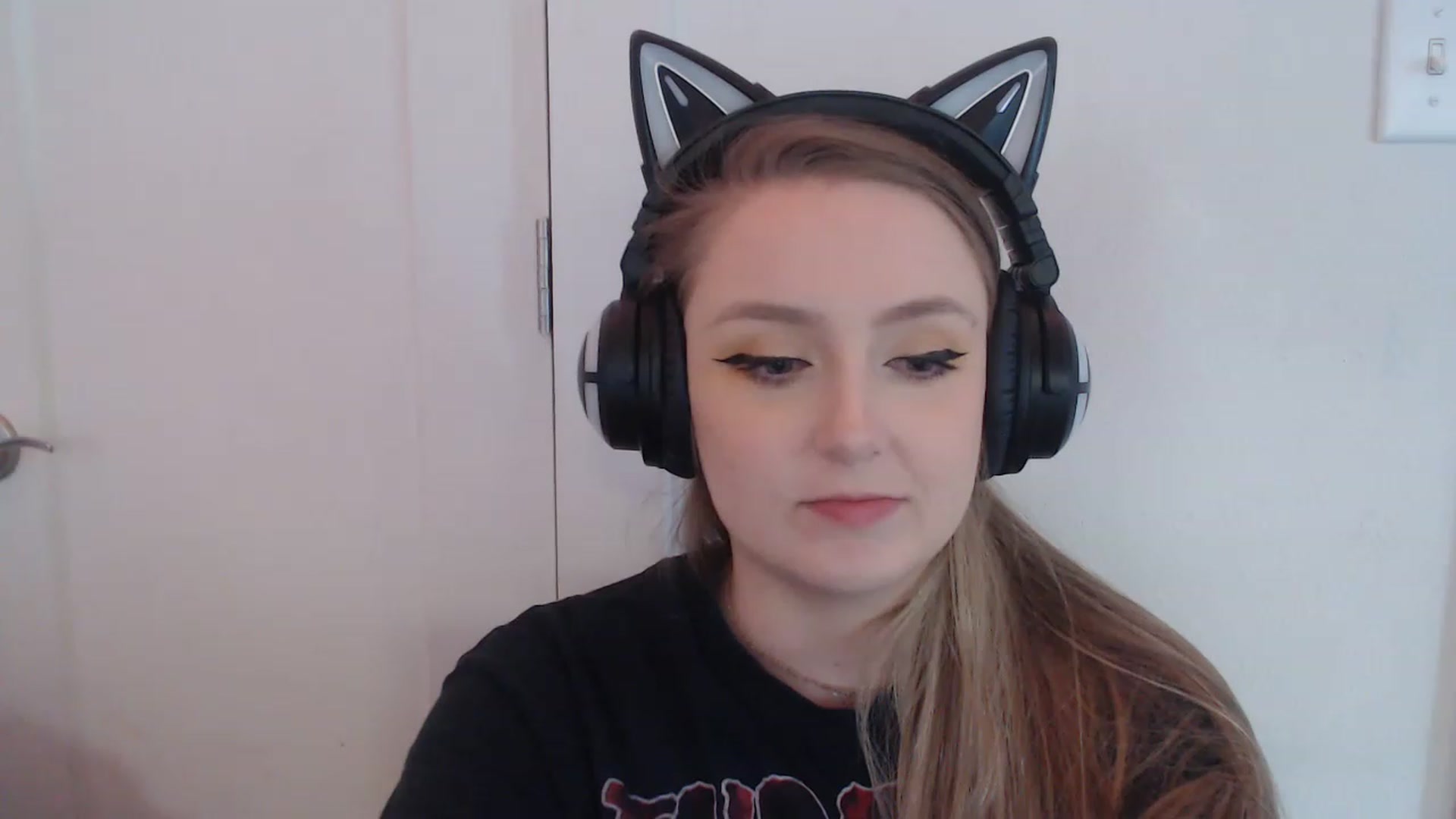 Gallery image thumbnail from LibbyxDoe's myfreecams stream on, 03/18/2023, 13:47 image 6 of 20