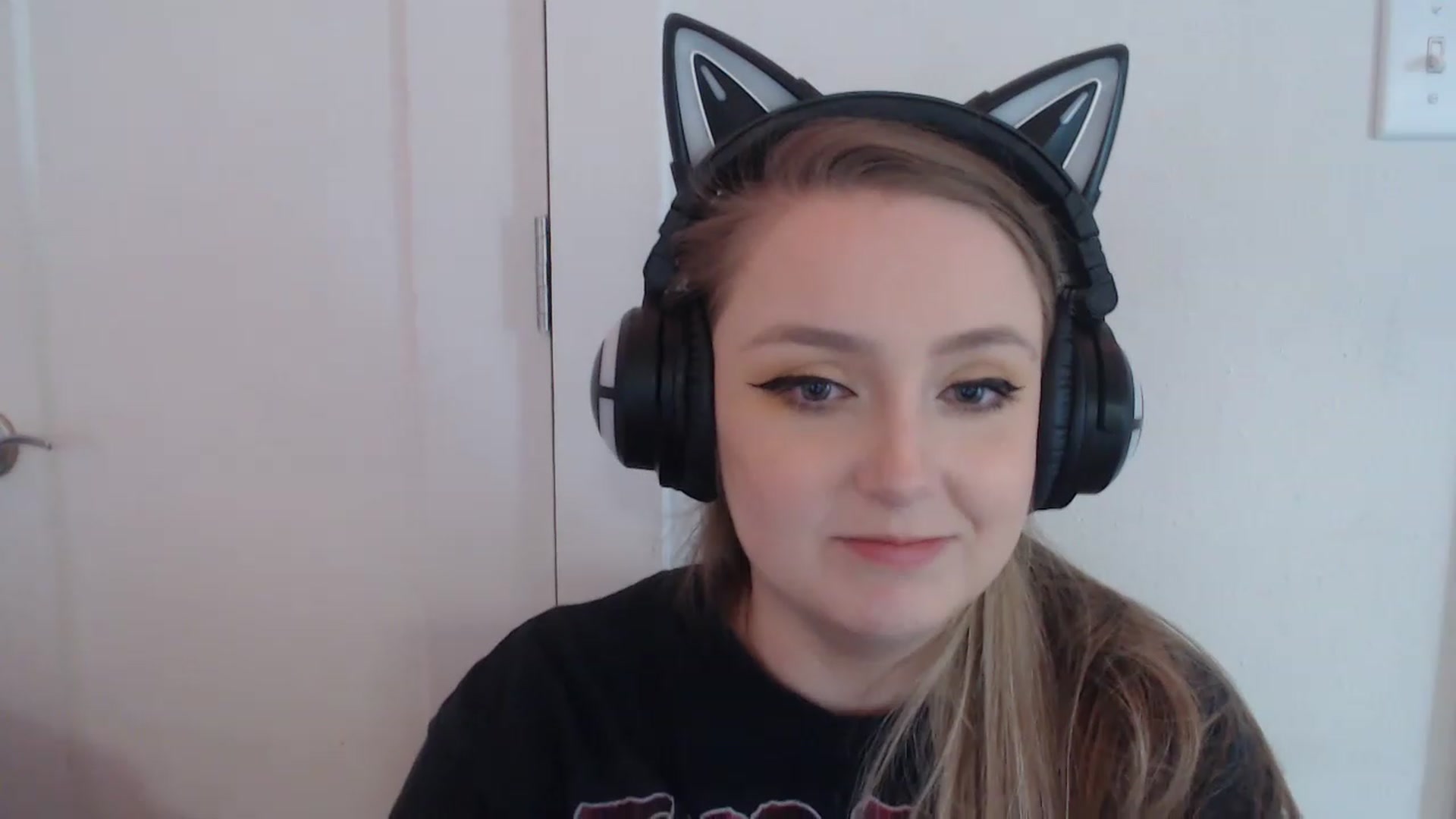 Gallery image thumbnail from LibbyxDoe's myfreecams stream on, 03/18/2023, 13:47 image 8 of 20