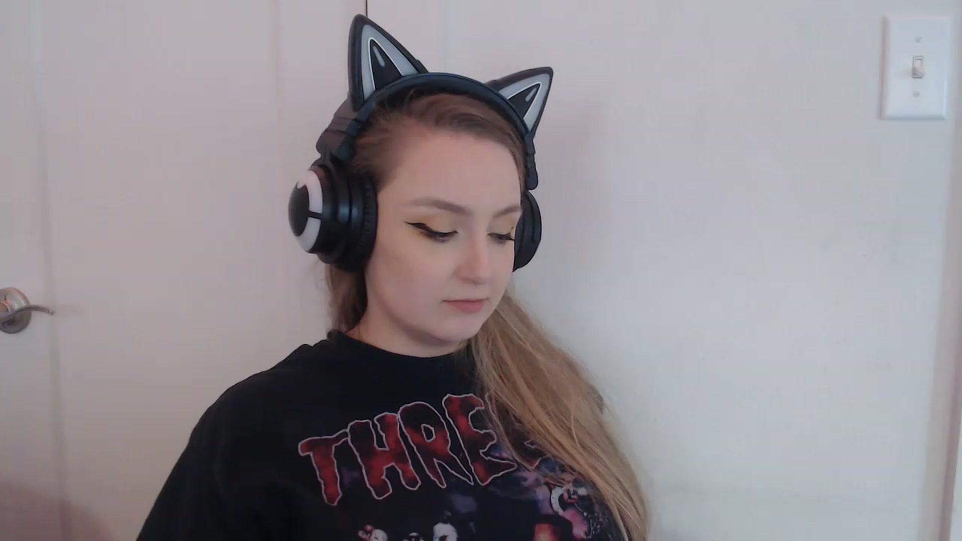 Gallery image thumbnail from LibbyxDoe's myfreecams stream on, 03/18/2023, 13:47 image 3 of 20