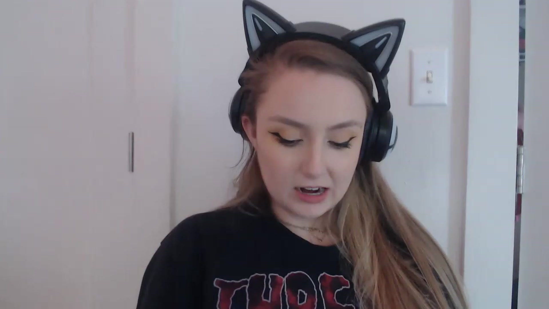 Gallery image thumbnail from LibbyxDoe's myfreecams stream on, 03/18/2023, 13:47 image 11 of 20