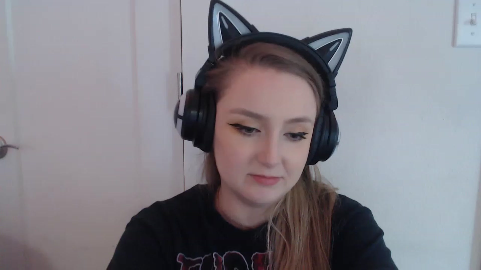Gallery image thumbnail from LibbyxDoe's myfreecams stream on, 03/18/2023, 13:47 image 9 of 20