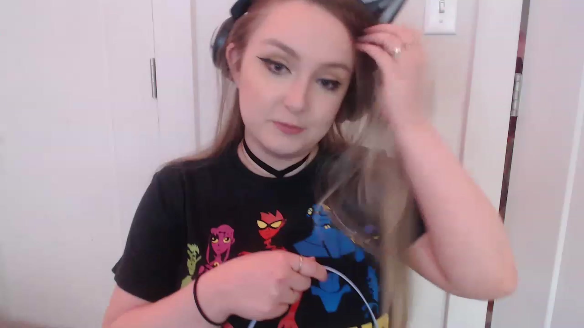 Gallery image thumbnail from LibbyxDoe's myfreecams stream on, 03/19/2023, 12:34 image 9 of 20