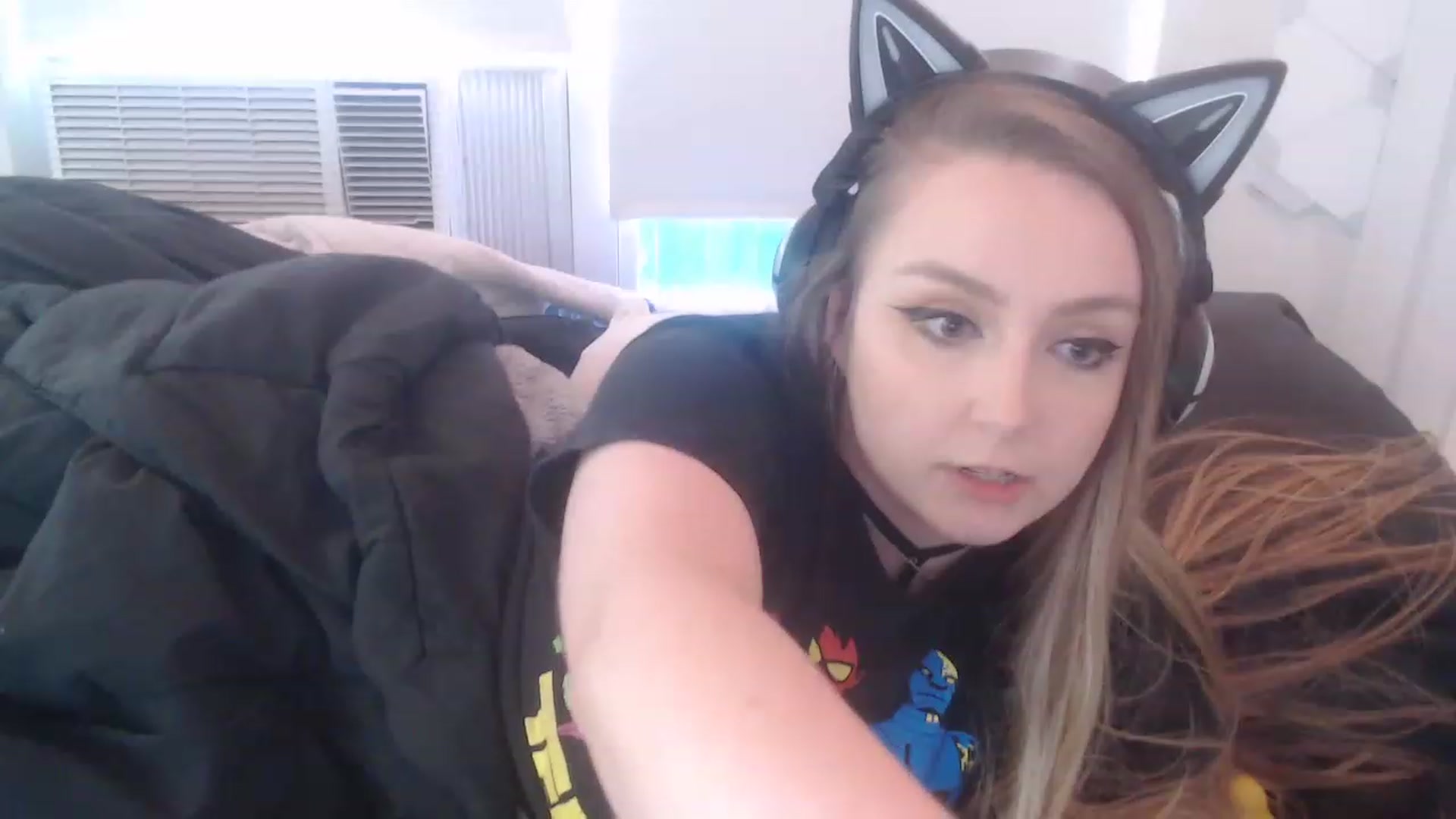Gallery image thumbnail from LibbyxDoe's myfreecams stream on, 03/19/2023, 14:03 image 13 of 20