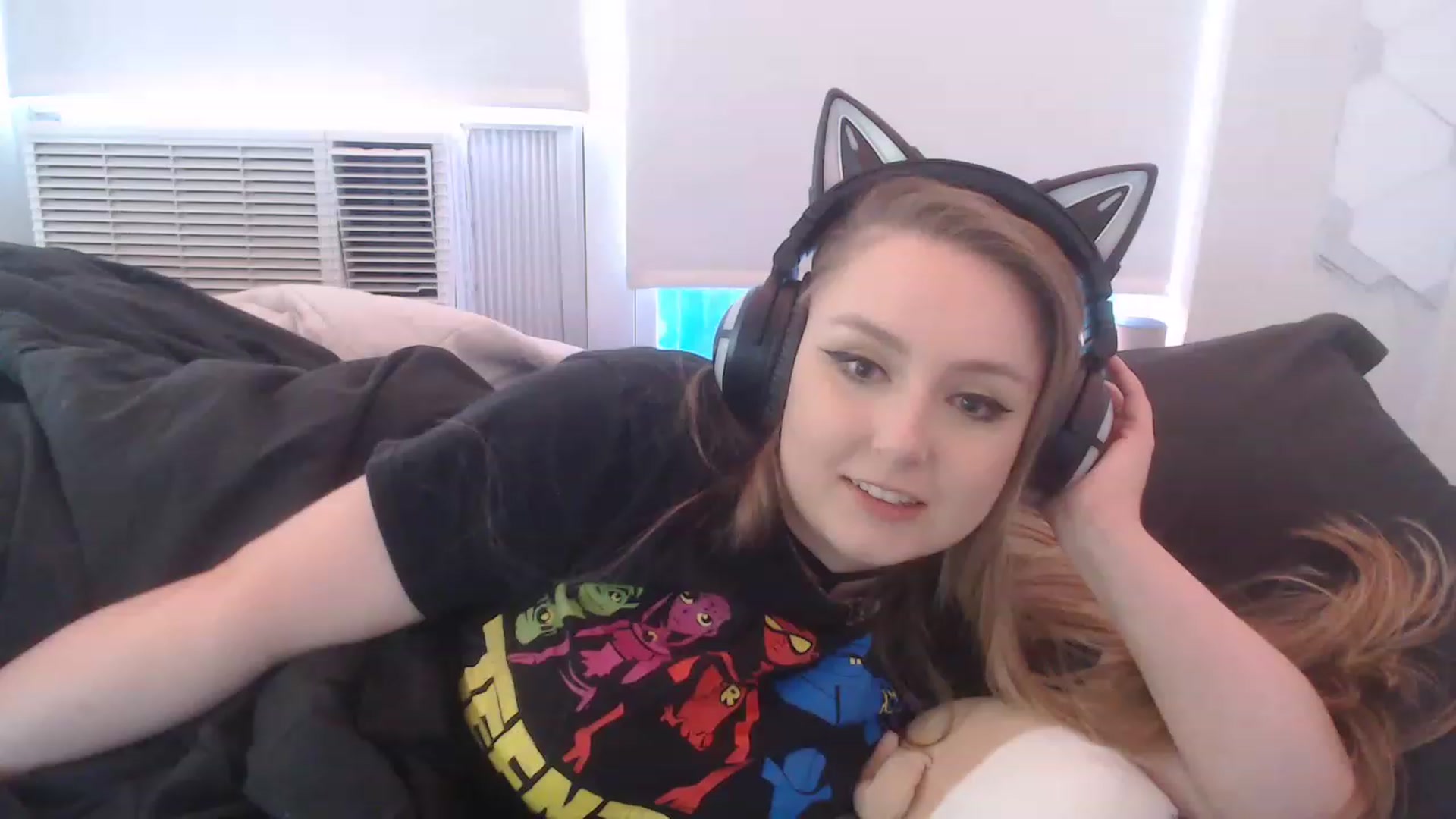 Gallery image thumbnail from LibbyxDoe's myfreecams stream on, 03/19/2023, 14:03 image 1 of 20