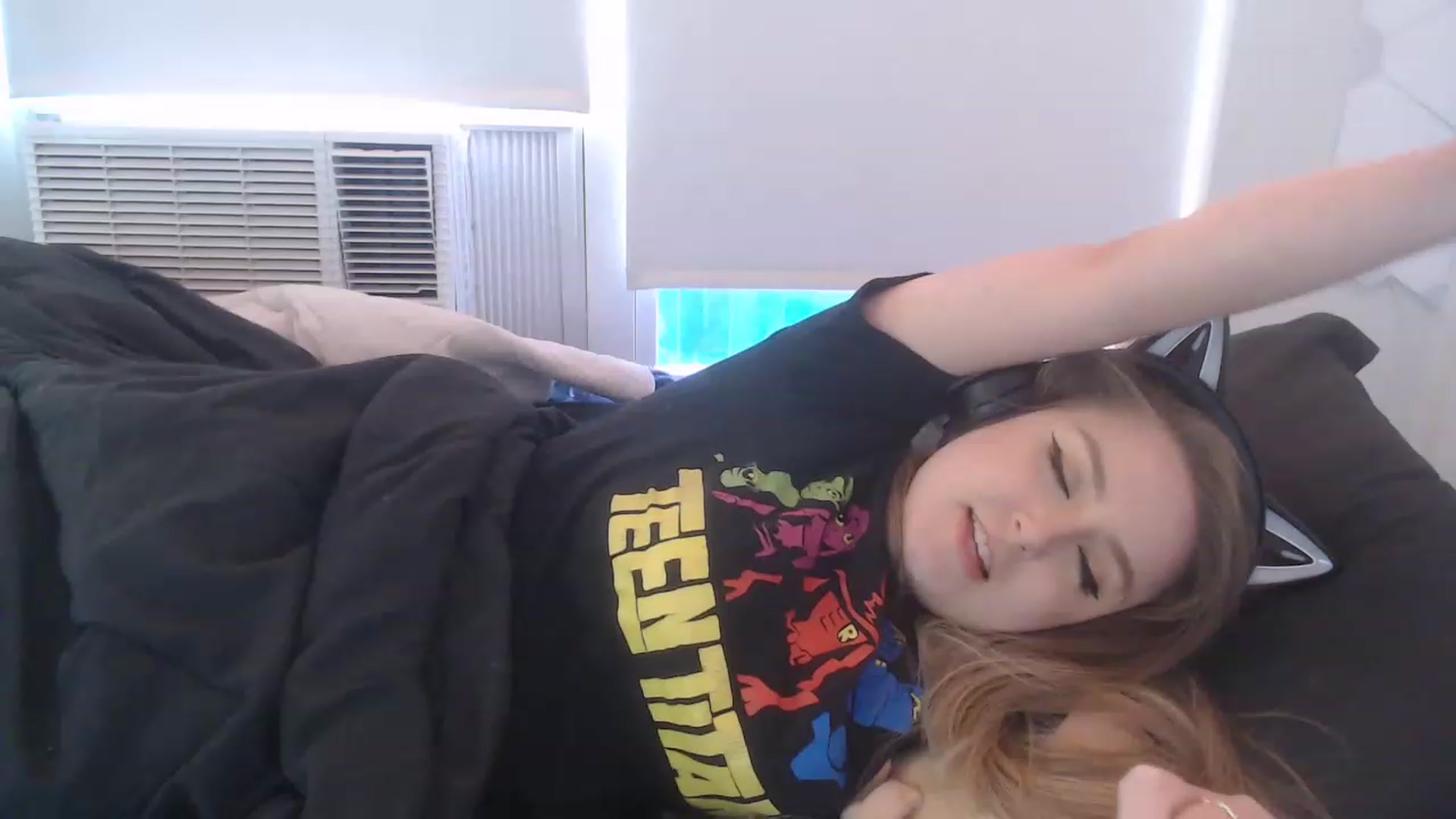 Gallery image thumbnail from LibbyxDoe's myfreecams stream on, 03/19/2023, 14:03 image 9 of 20