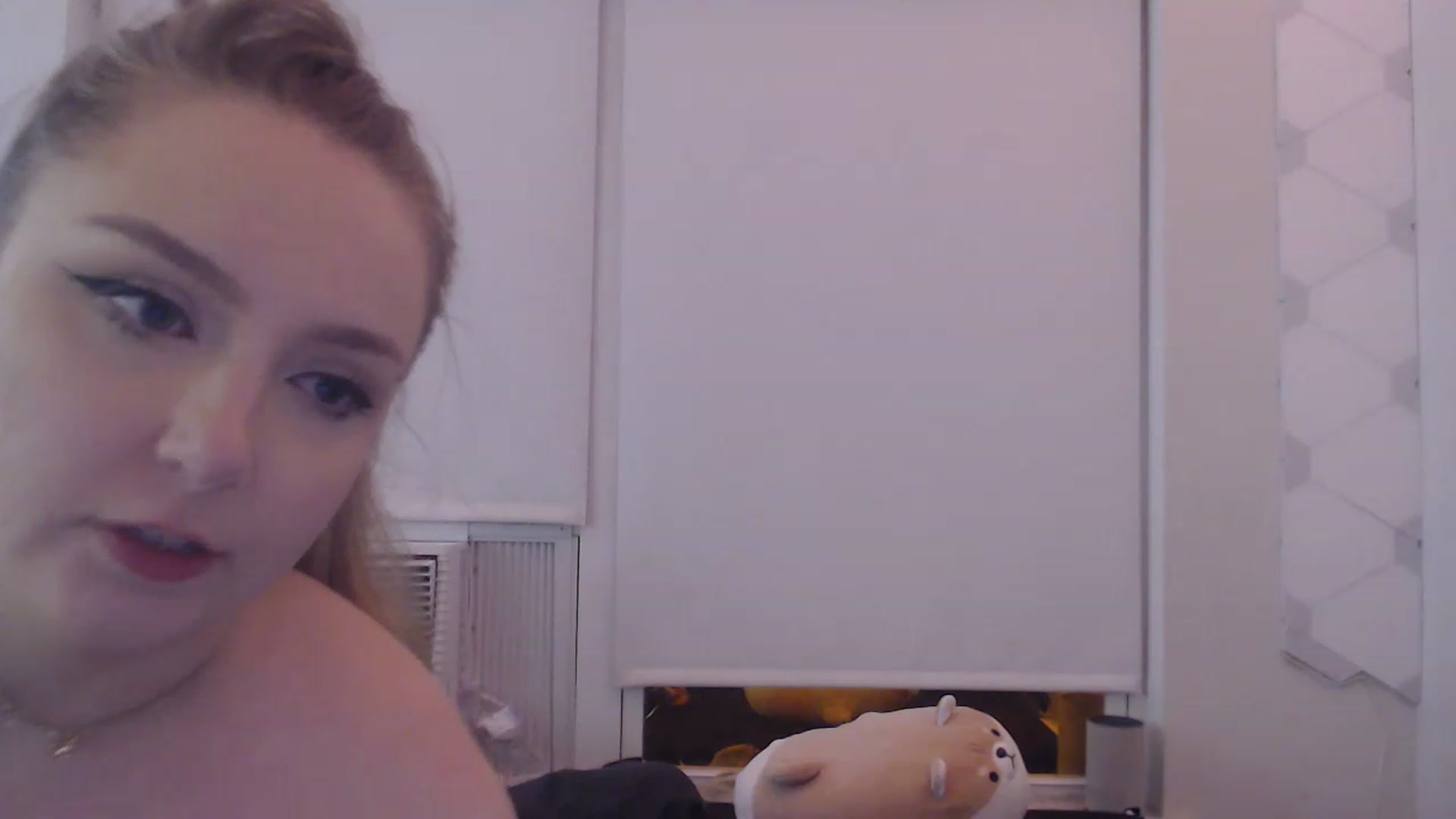 Gallery image thumbnail from LibbyxDoe's myfreecams stream on, 03/21/2023, 08:42 image 3 of 20