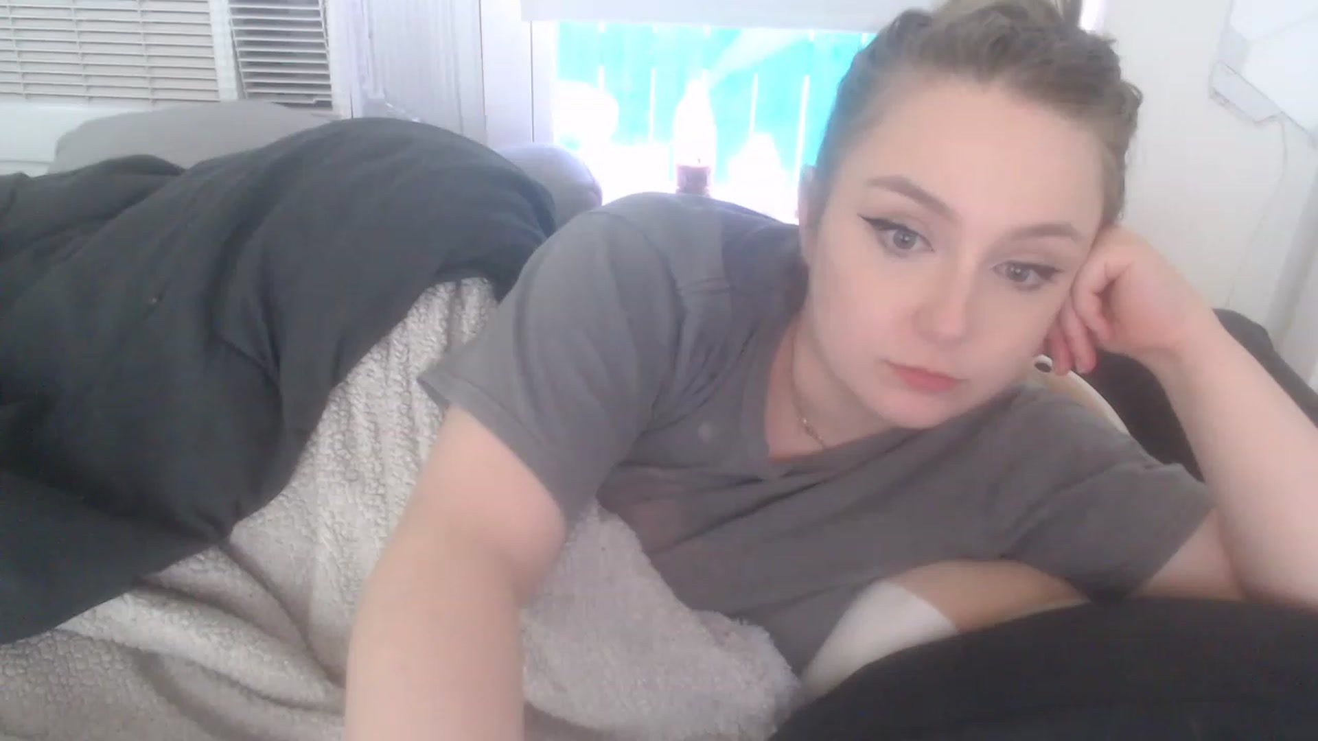 Gallery image thumbnail from LibbyxDoe's myfreecams stream on, 03/21/2023, 16:45 image 2 of 20