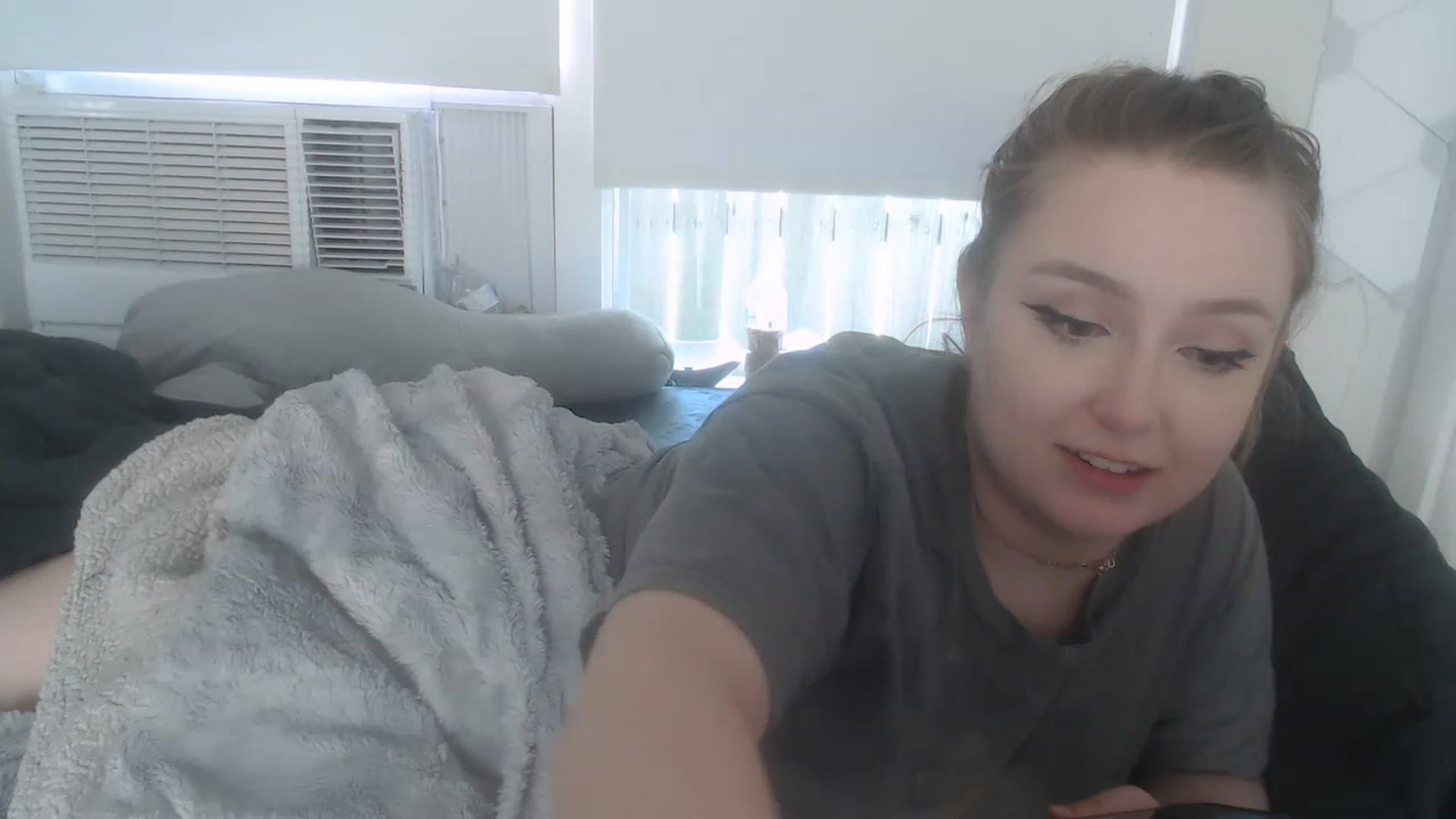 Gallery image thumbnail from LibbyxDoe's myfreecams stream on, 03/21/2023, 16:45 image 14 of 20