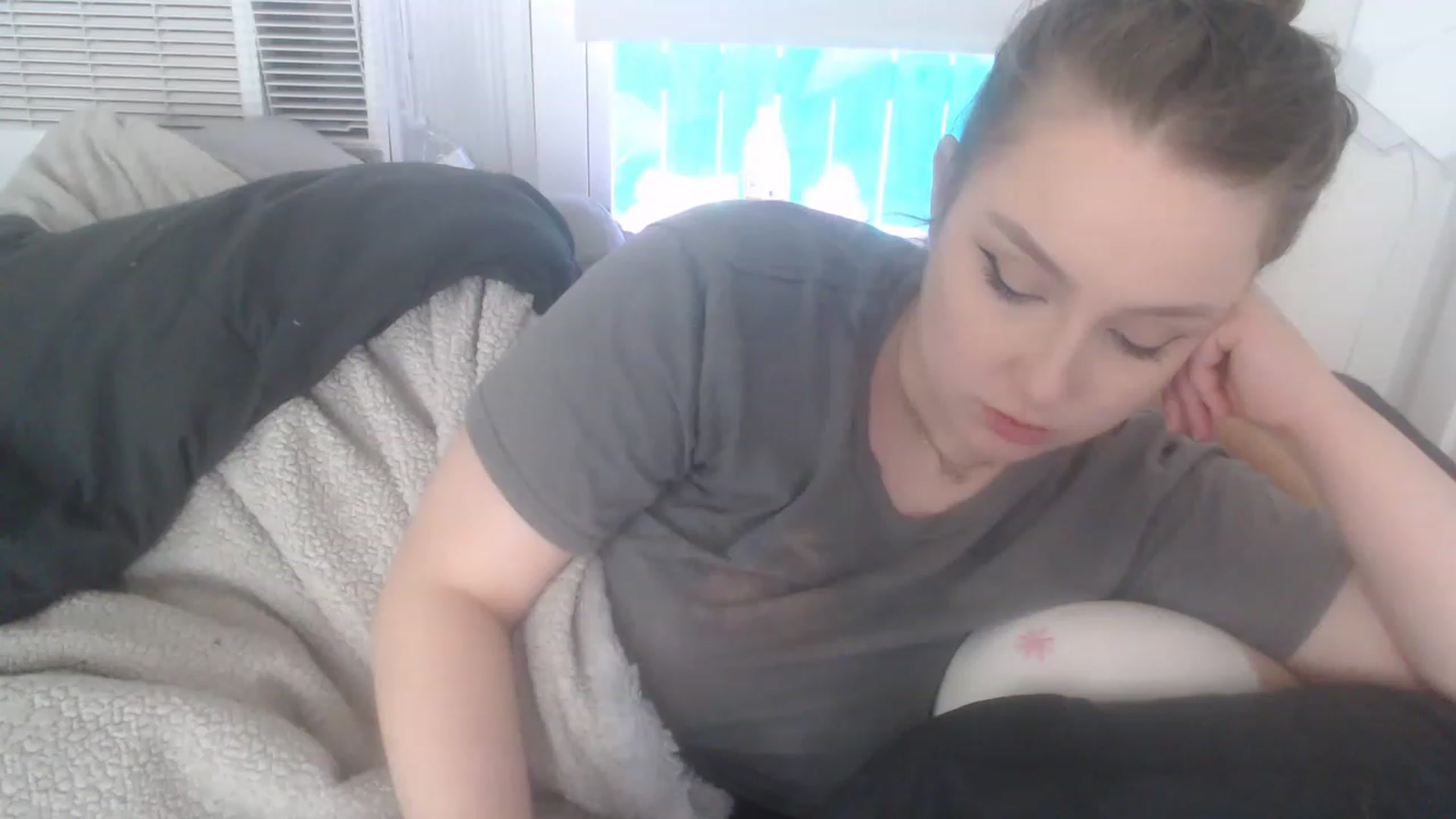 Gallery image thumbnail from LibbyxDoe's myfreecams stream on, 03/21/2023, 16:45 image 1 of 20