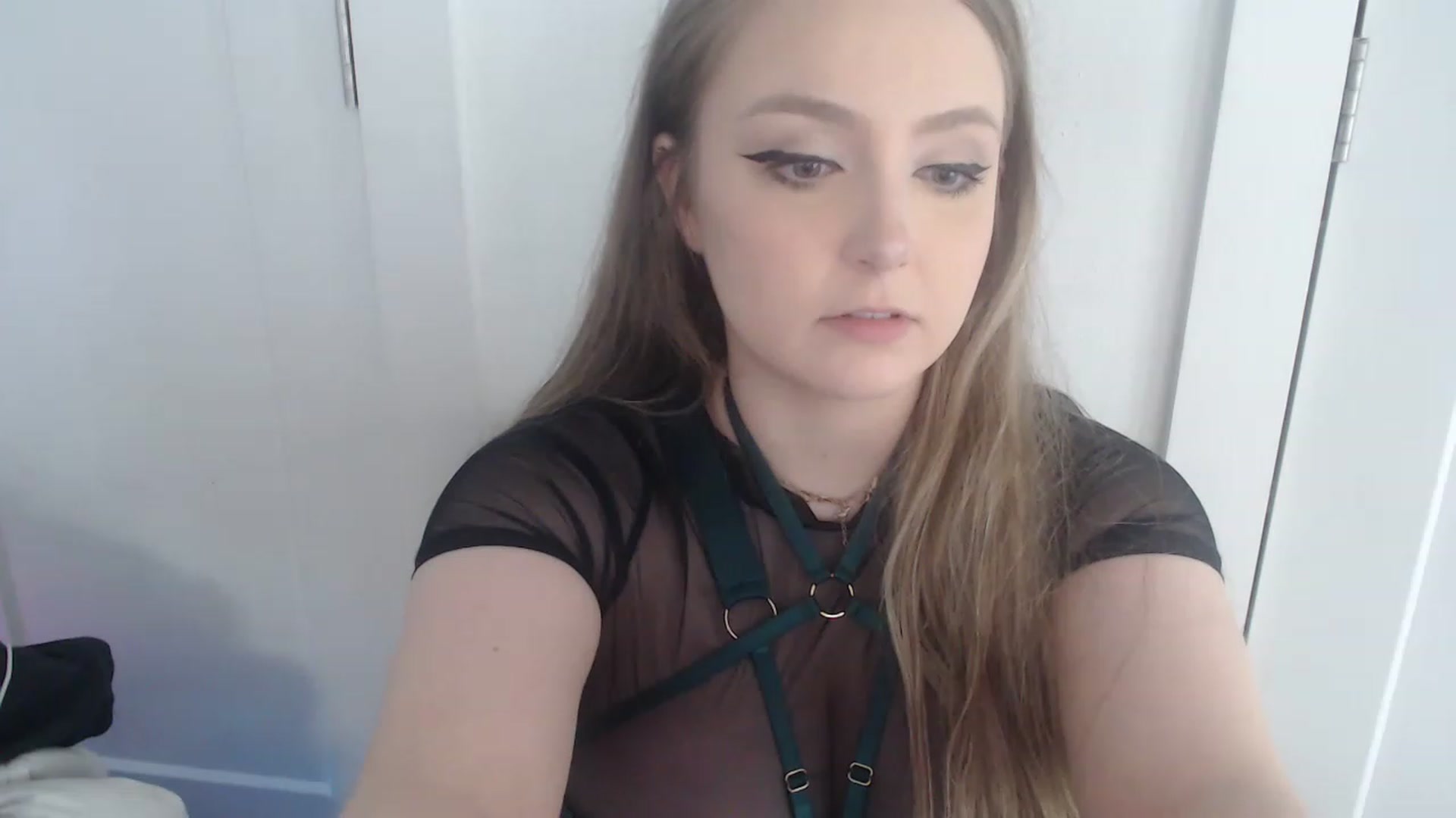 Gallery image thumbnail from LibbyxDoe's myfreecams stream on, 03/25/2023, 17:05 image 7 of 20