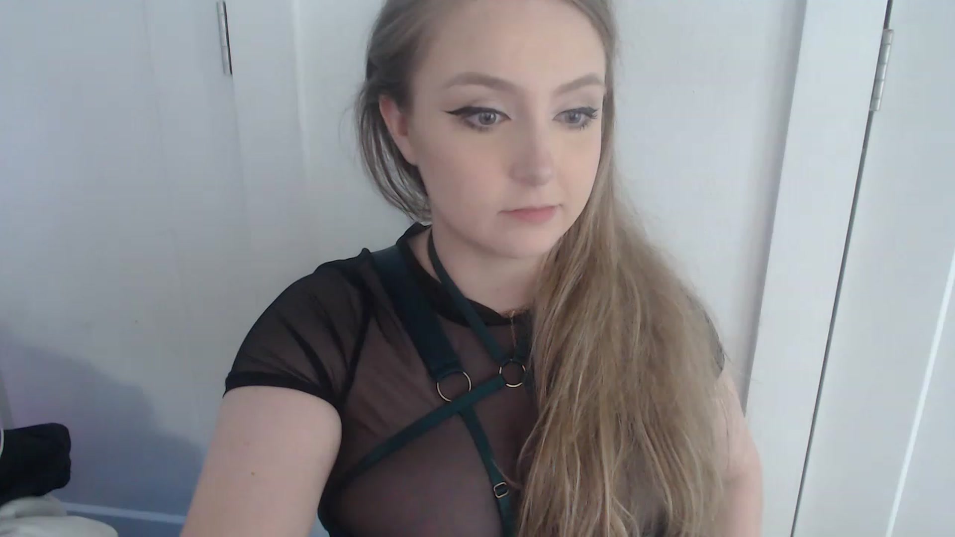 Gallery image thumbnail from LibbyxDoe's myfreecams stream on, 03/25/2023, 17:05 image 9 of 20