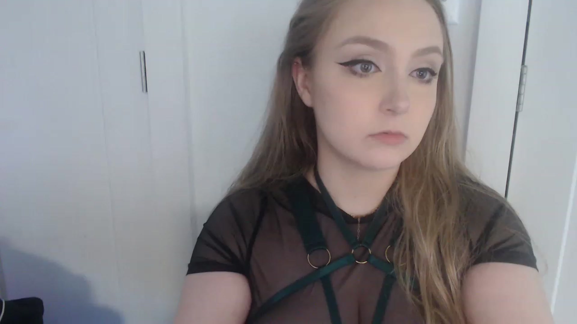 Gallery image thumbnail from LibbyxDoe's myfreecams stream on, 03/25/2023, 17:05 image 10 of 20