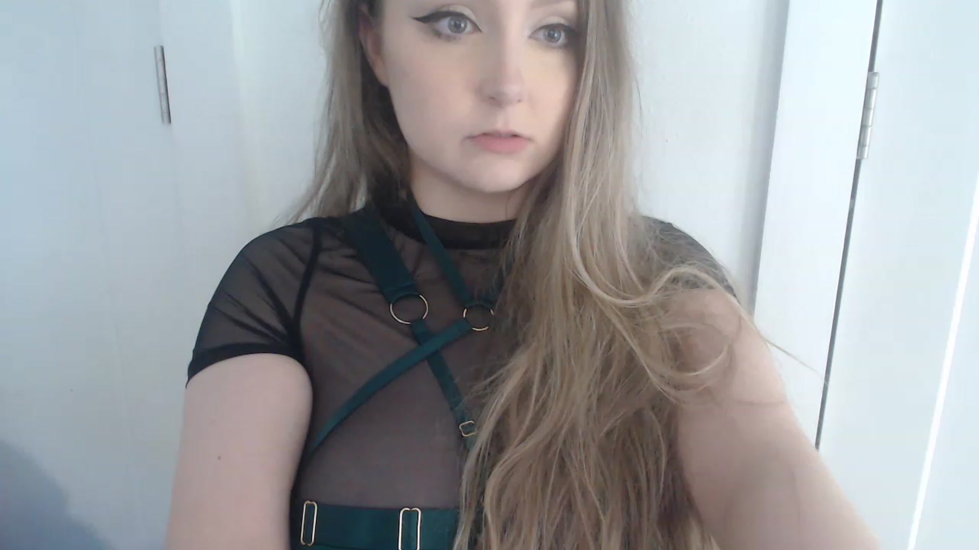 Gallery image thumbnail from LibbyxDoe's myfreecams stream on, 03/25/2023, 17:38 image 16 of 20