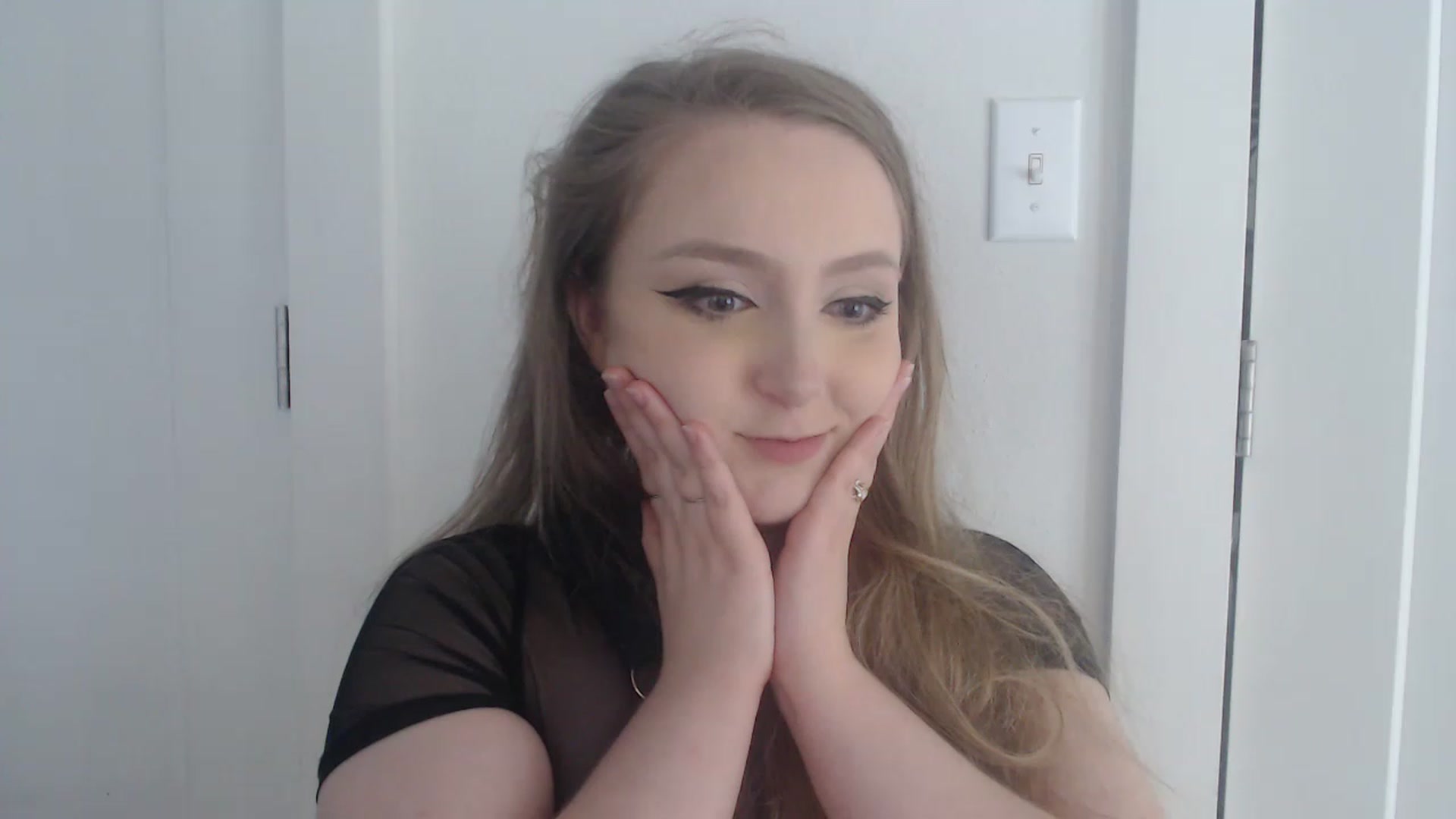 Gallery image thumbnail from LibbyxDoe's myfreecams stream on, 03/25/2023, 17:38 image 20 of 20