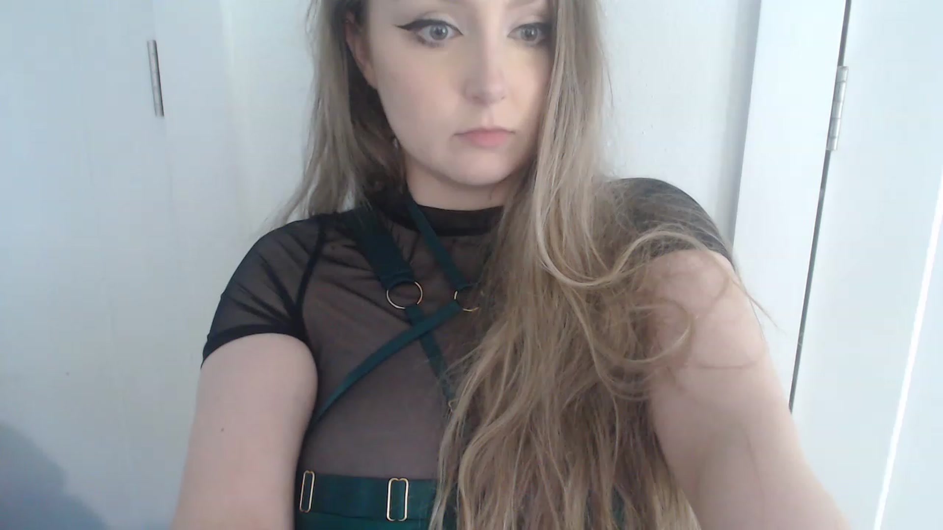 Gallery image thumbnail from LibbyxDoe's myfreecams stream on, 03/25/2023, 17:38 image 17 of 20