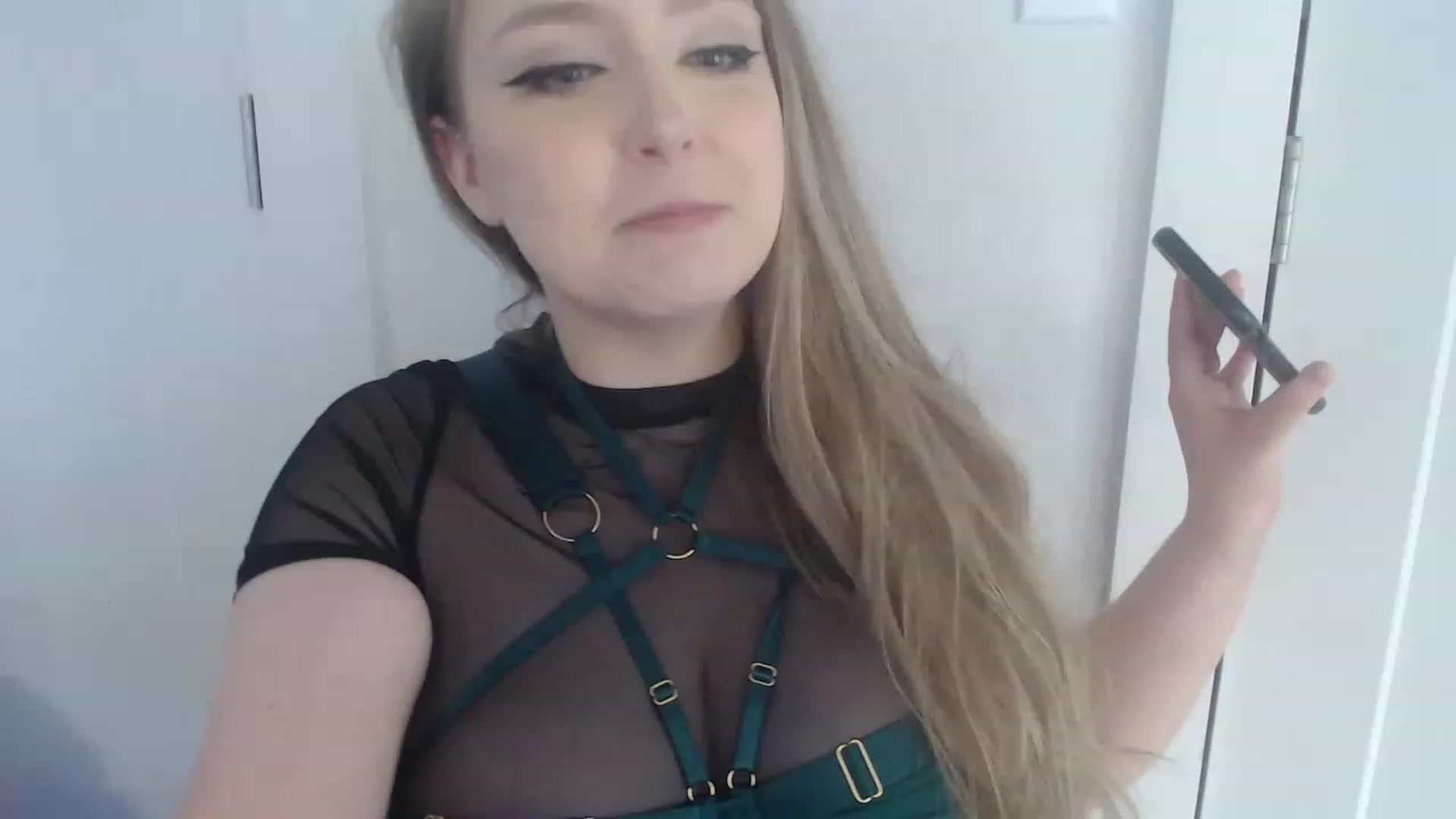 Gallery image thumbnail from LibbyxDoe's myfreecams stream on, 03/25/2023, 17:38 image 4 of 20