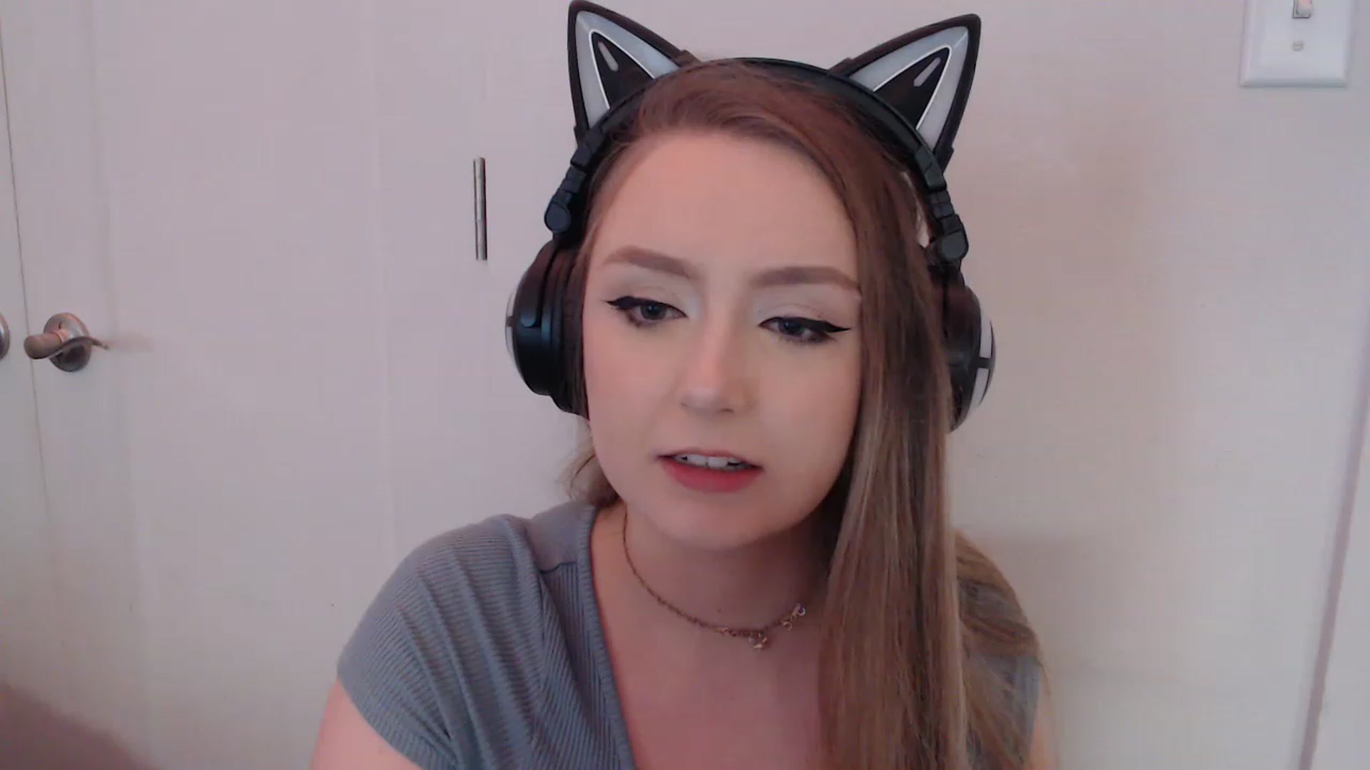 Gallery image thumbnail from LibbyxDoe's myfreecams stream on, 03/27/2023, 10:42 image 3 of 20