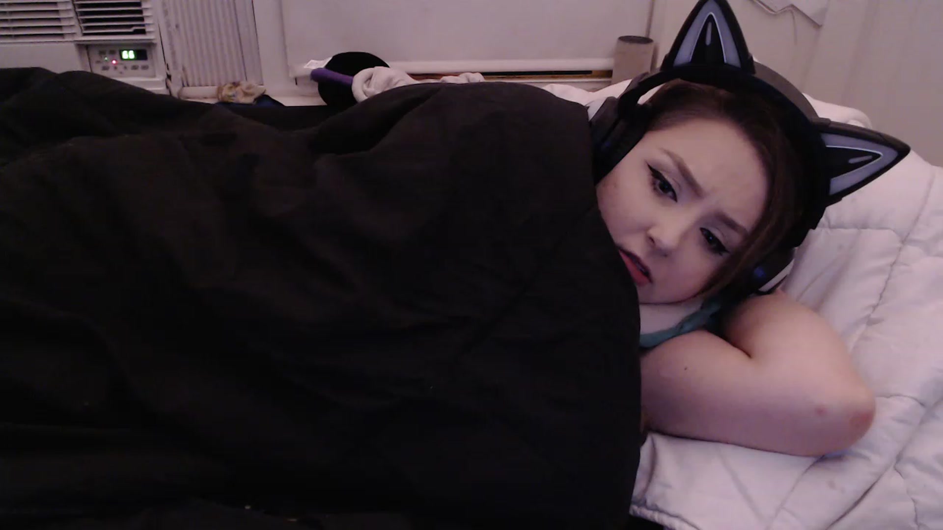 Gallery image thumbnail from LibbyxDoe's myfreecams stream on, 03/27/2023, 11:25 image 17 of 20