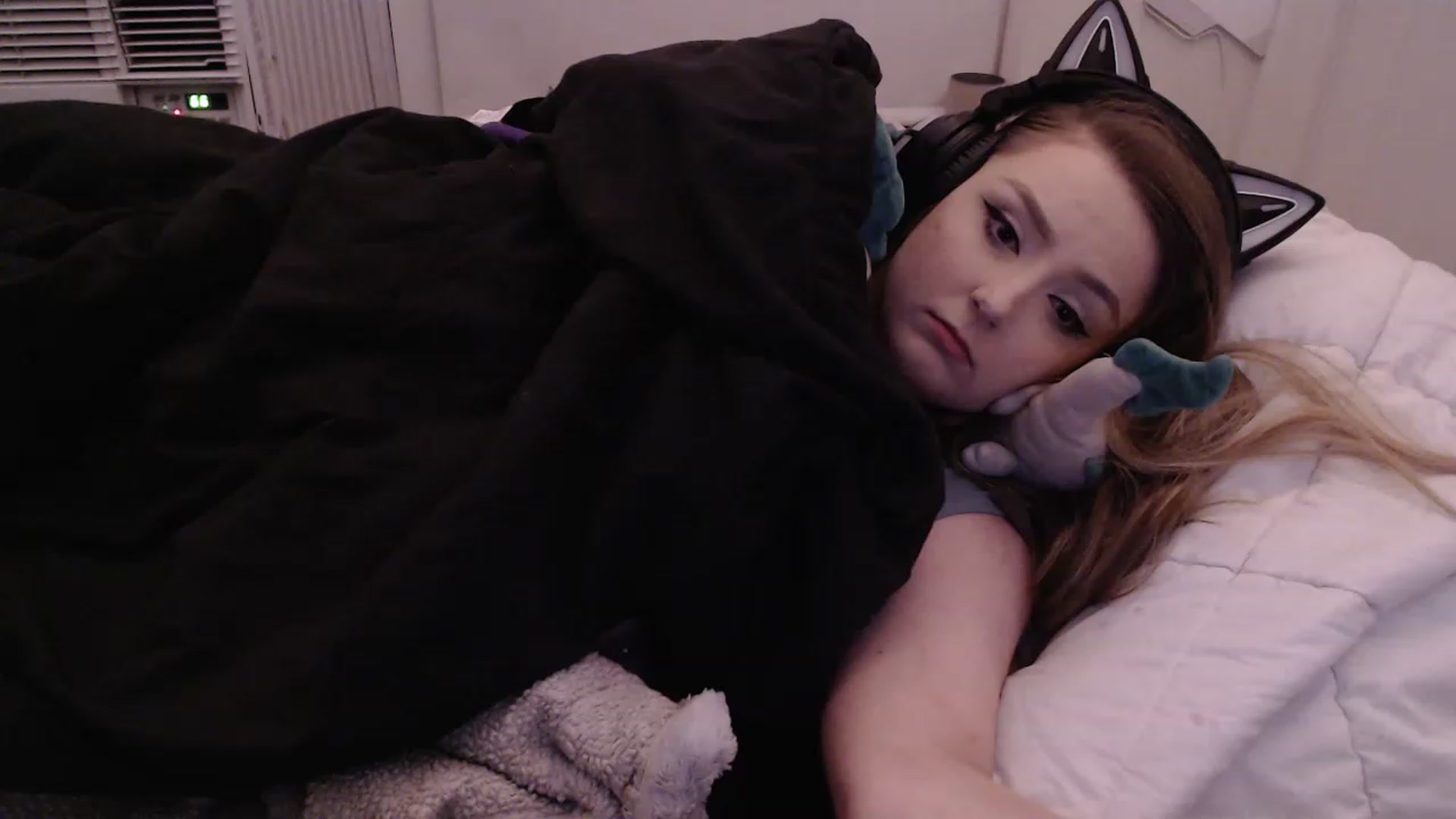Gallery image thumbnail from LibbyxDoe's myfreecams stream on, 03/27/2023, 11:25 image 20 of 20