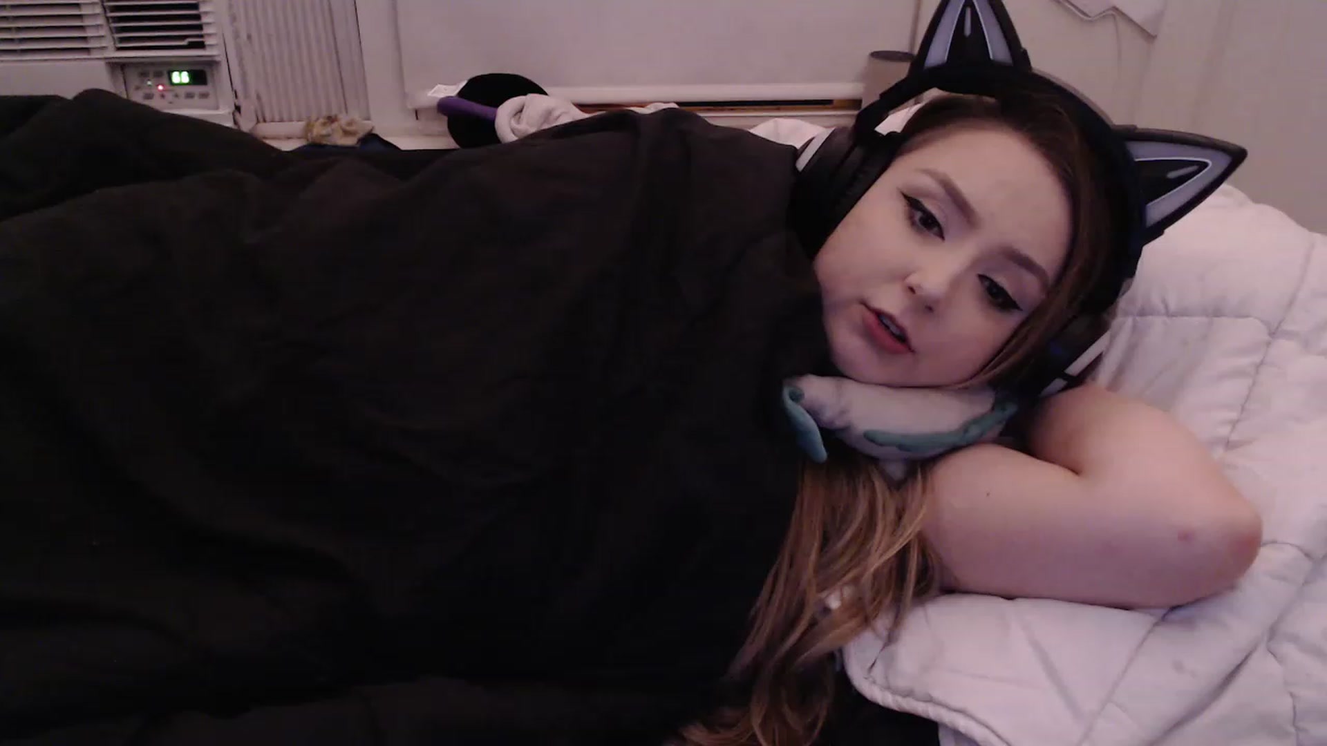 Gallery image thumbnail from LibbyxDoe's myfreecams stream on, 03/27/2023, 11:25 image 12 of 20