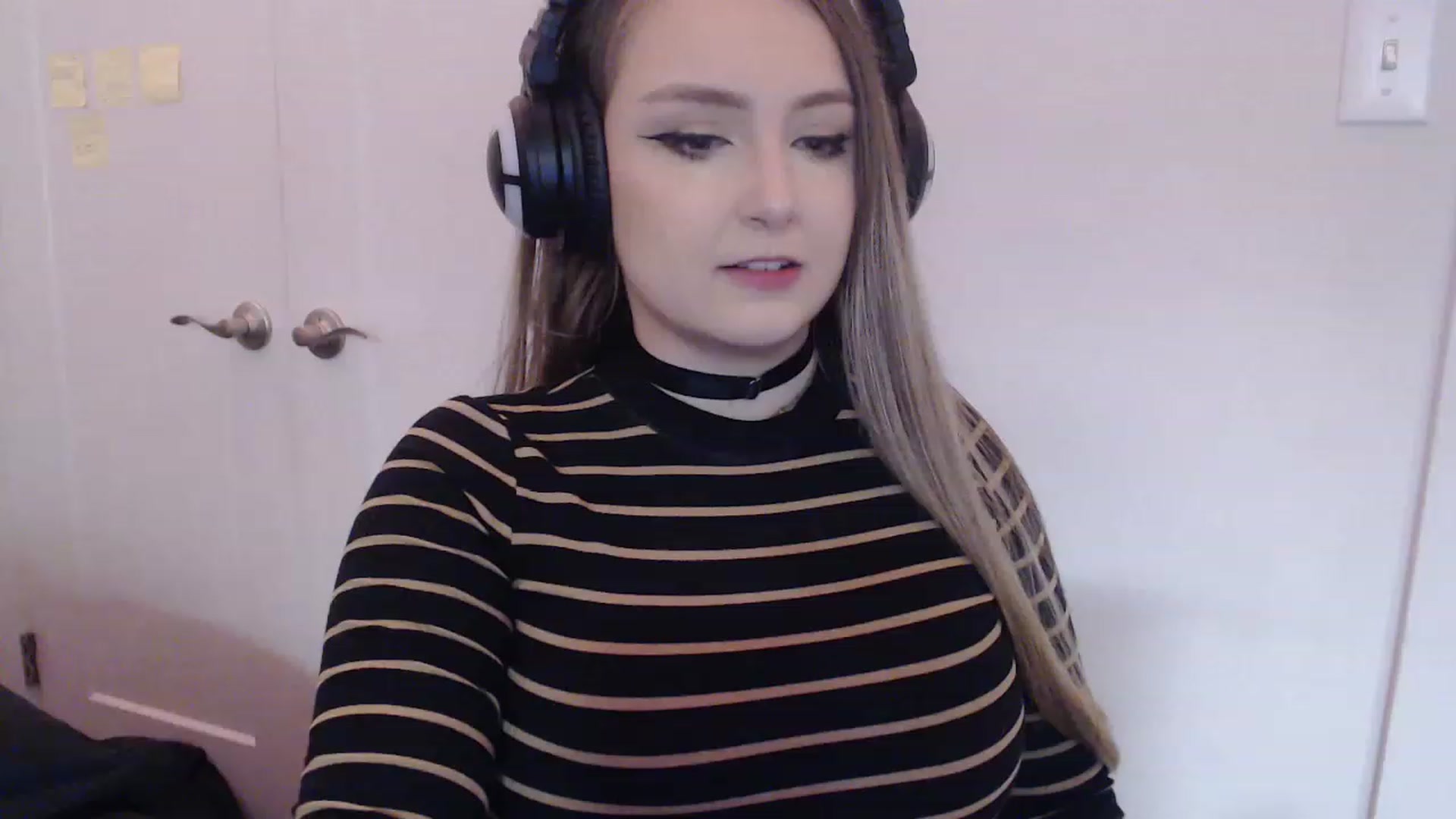 Gallery image thumbnail from LibbyxDoe's myfreecams stream on, 04/05/2023, 13:48 image 4 of 20