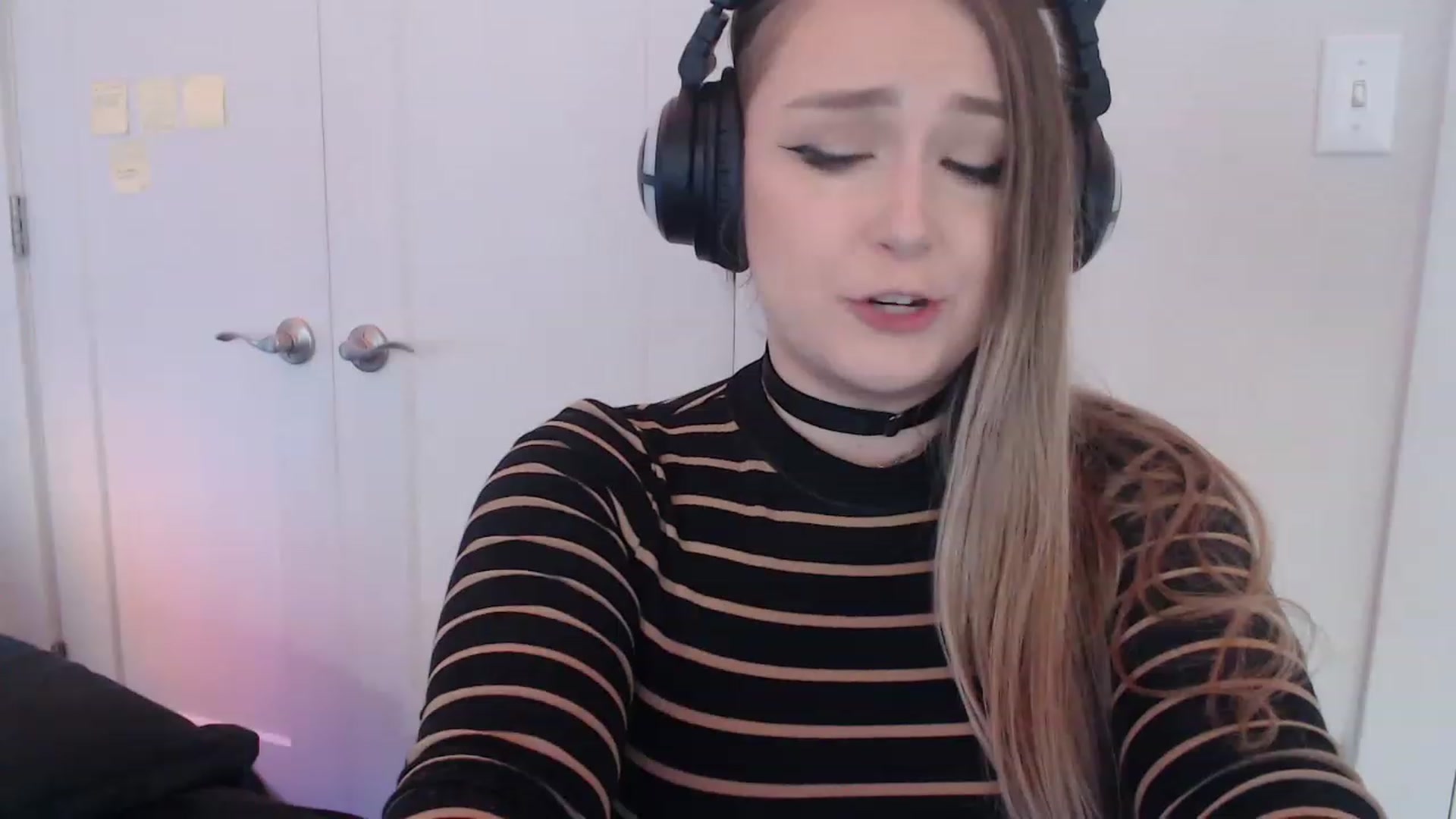 Gallery image thumbnail from LibbyxDoe's myfreecams stream on, 04/05/2023, 13:48 image 15 of 20