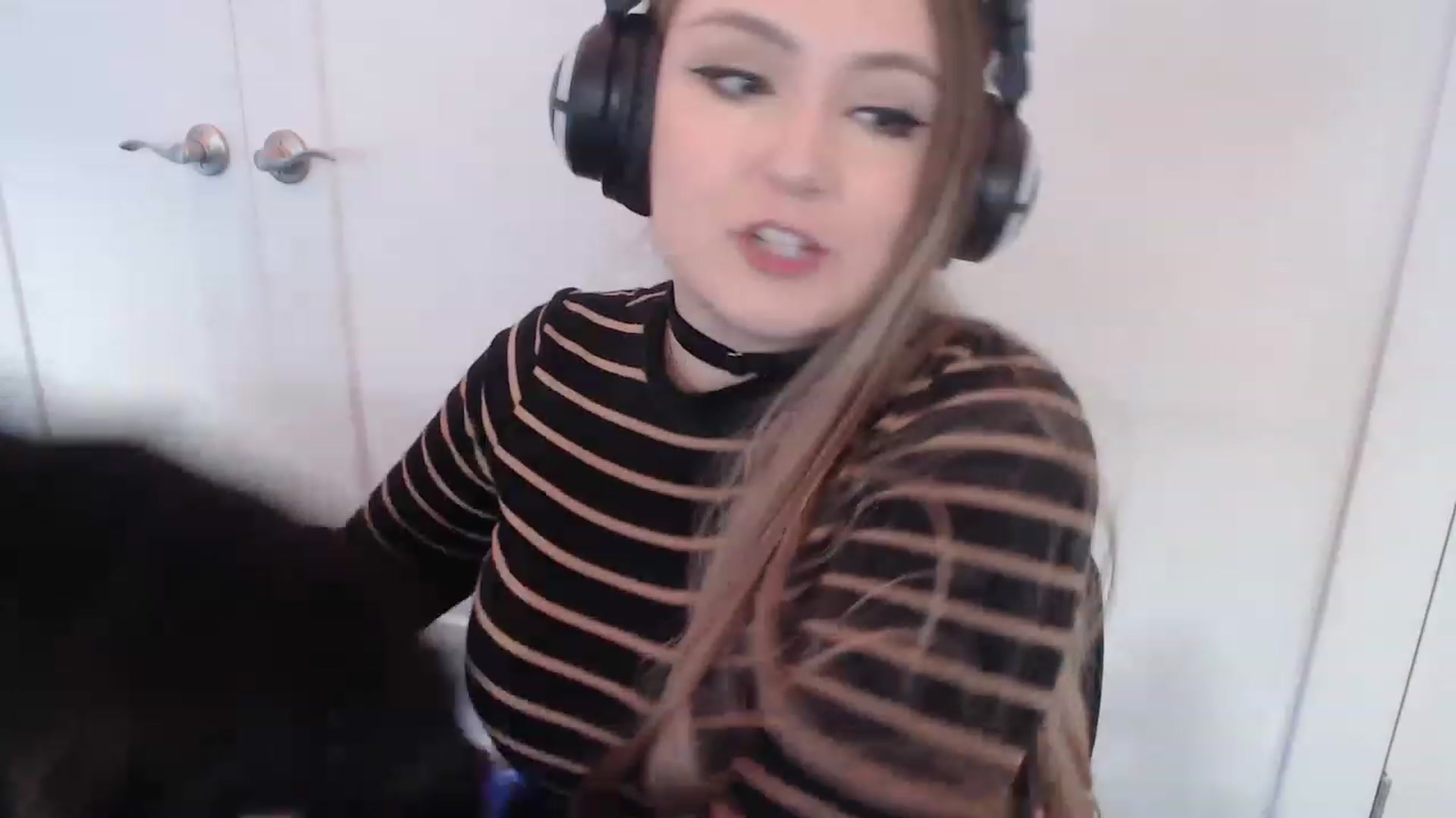 Gallery image thumbnail from LibbyxDoe's myfreecams stream on, 04/05/2023, 13:48 image 13 of 20