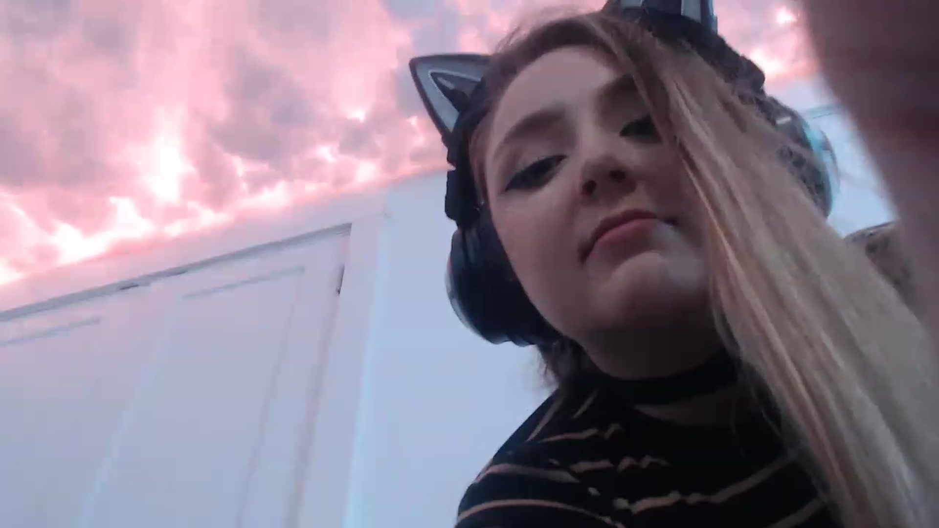 Gallery image thumbnail from LibbyxDoe's myfreecams stream on, 04/05/2023, 13:48 image 16 of 20
