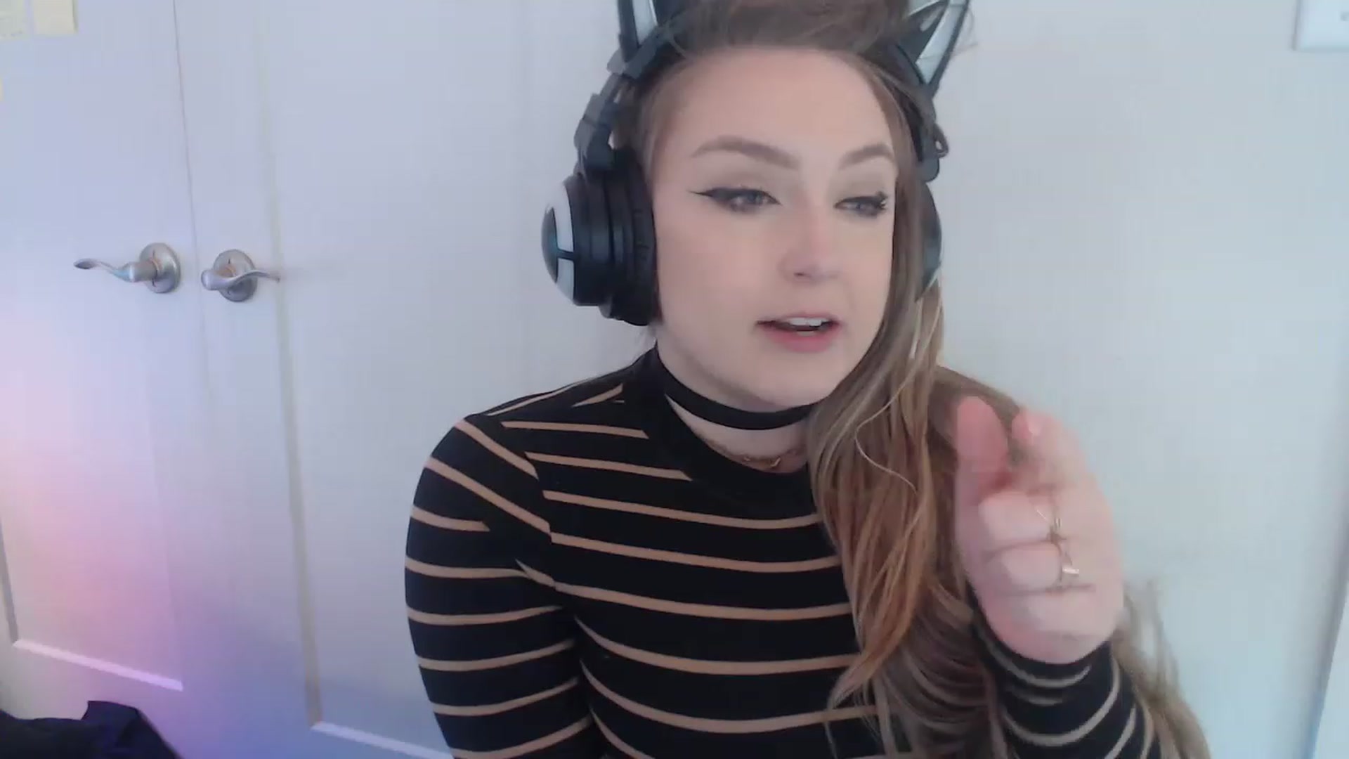 Gallery image thumbnail from LibbyxDoe's myfreecams stream on, 04/05/2023, 14:45 image 10 of 20