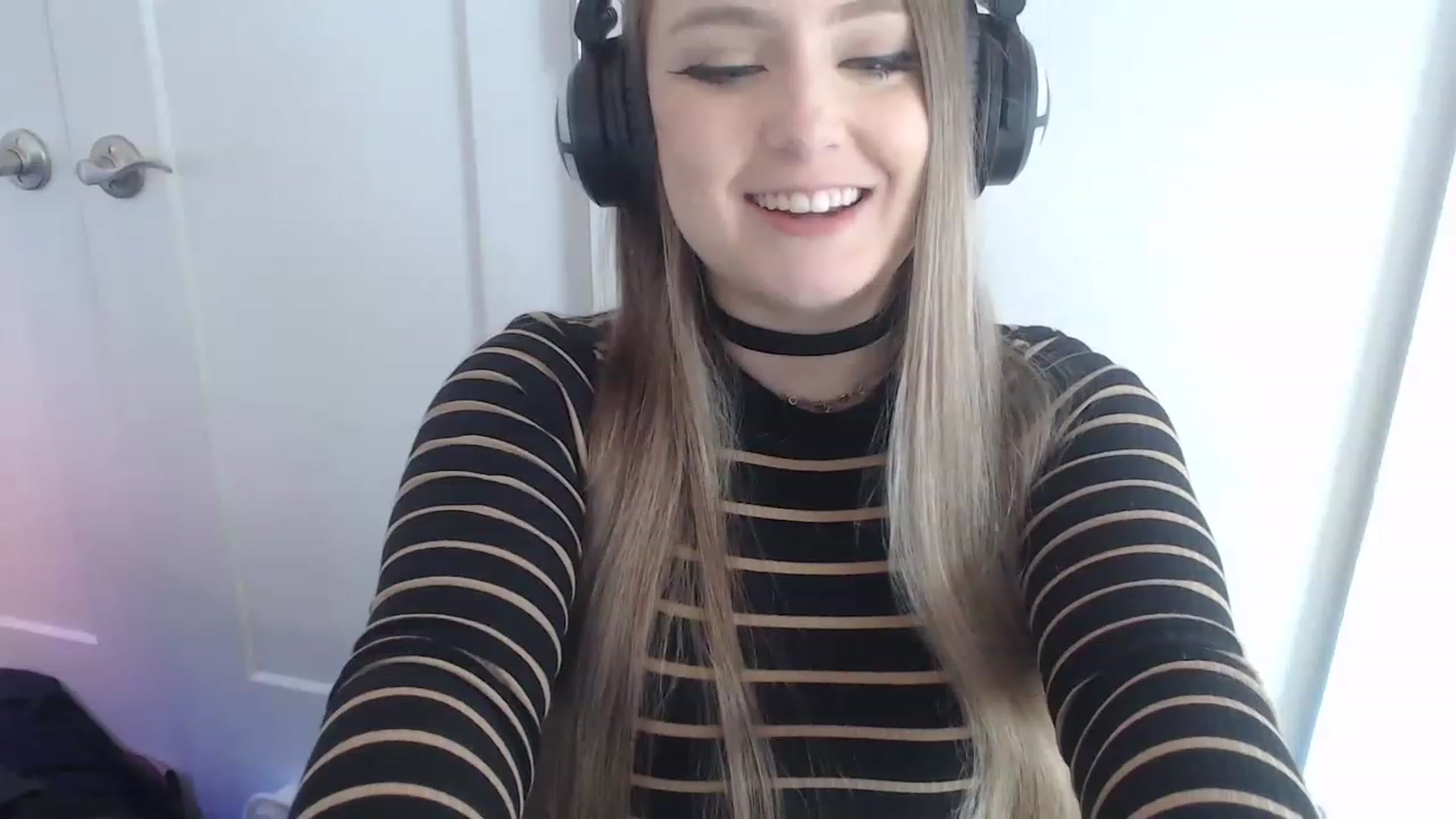 Gallery image thumbnail from LibbyxDoe's myfreecams stream on, 04/05/2023, 15:35 image 19 of 20