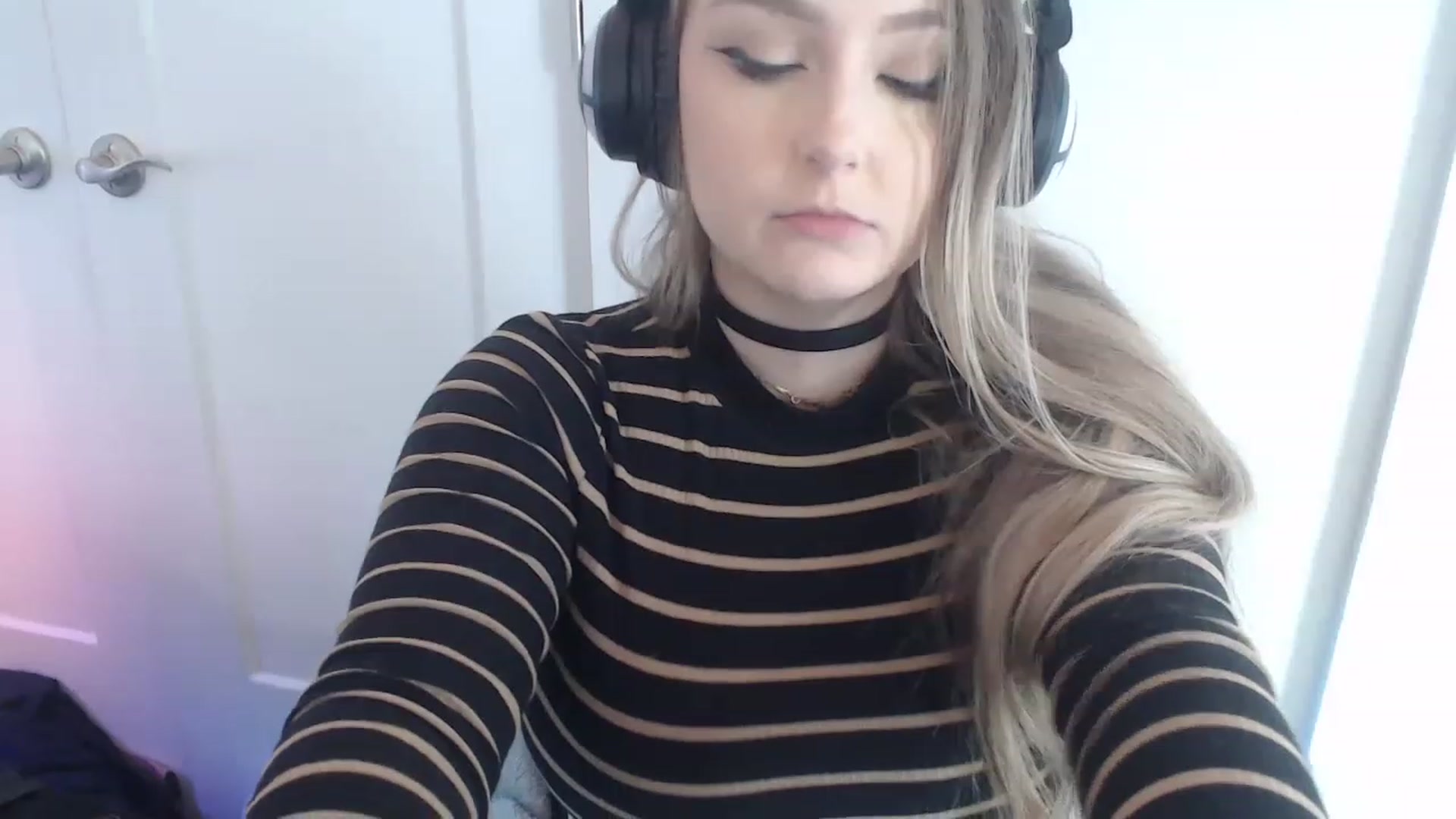 Gallery image thumbnail from LibbyxDoe's myfreecams stream on, 04/05/2023, 15:35 image 18 of 20