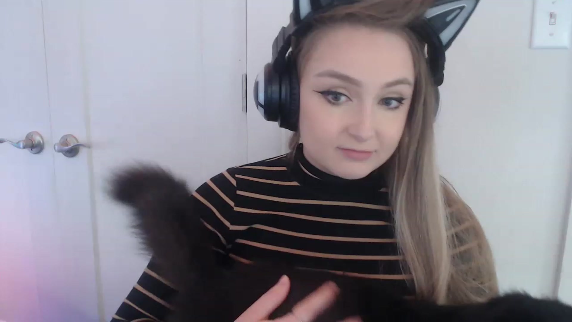 Gallery image thumbnail from LibbyxDoe's myfreecams stream on, 04/05/2023, 15:35 image 2 of 20