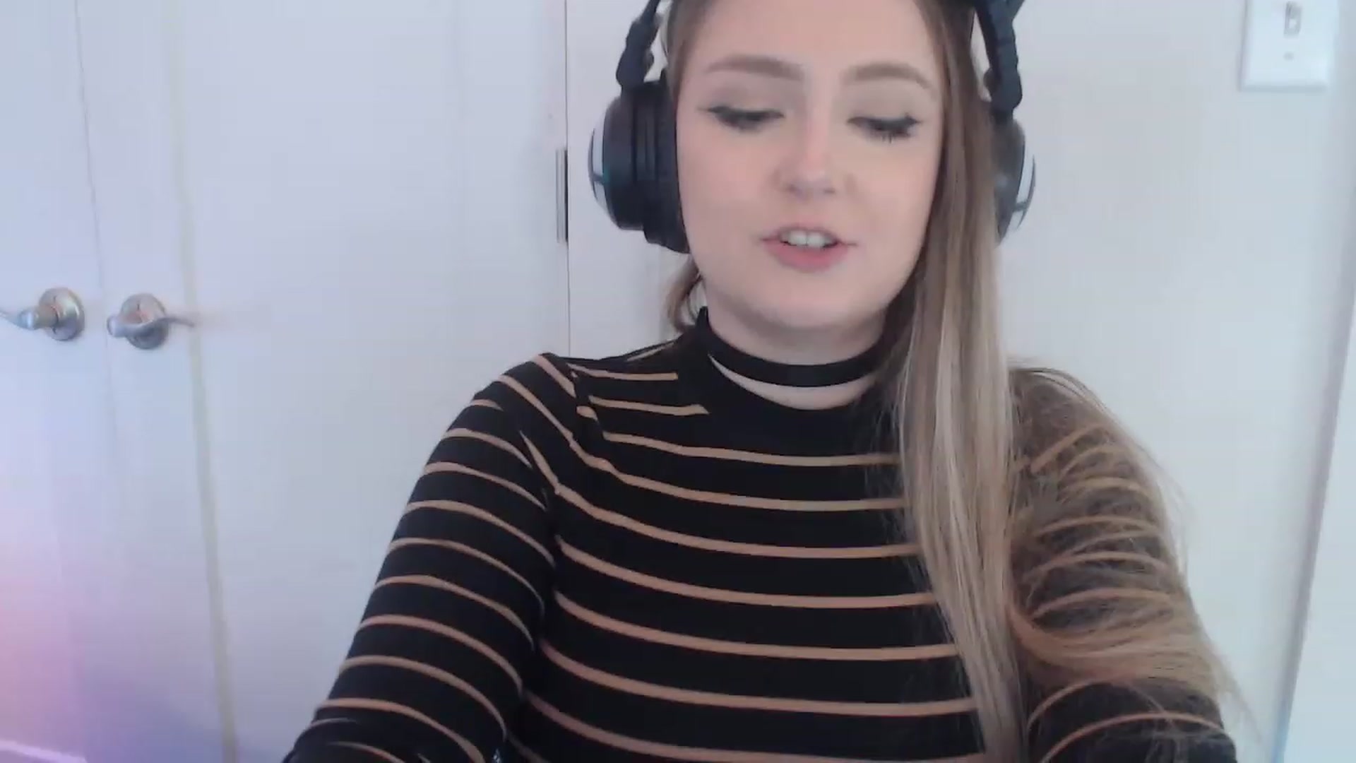 Gallery image thumbnail from LibbyxDoe's myfreecams stream on, 04/05/2023, 15:35 image 5 of 20