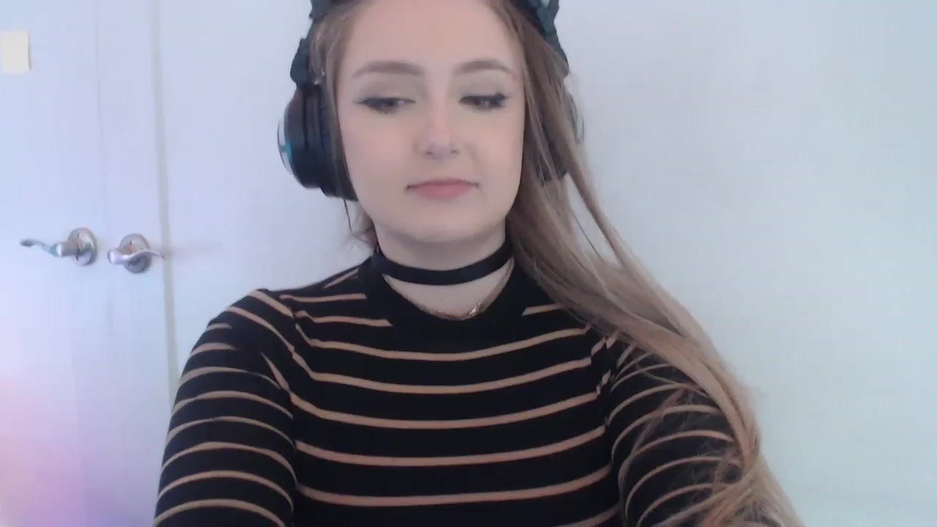 Gallery image thumbnail from LibbyxDoe's myfreecams stream on, 04/05/2023, 16:32 image 9 of 20