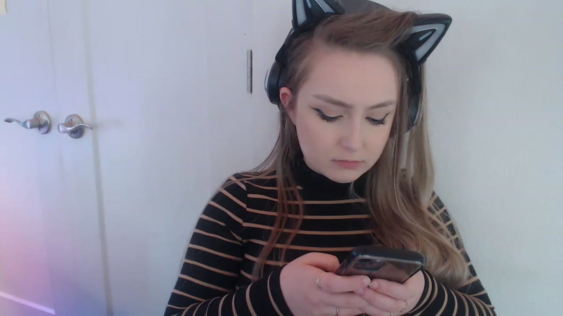 Gallery image thumbnail from LibbyxDoe's myfreecams stream on, 04/05/2023, 16:32 image 17 of 20
