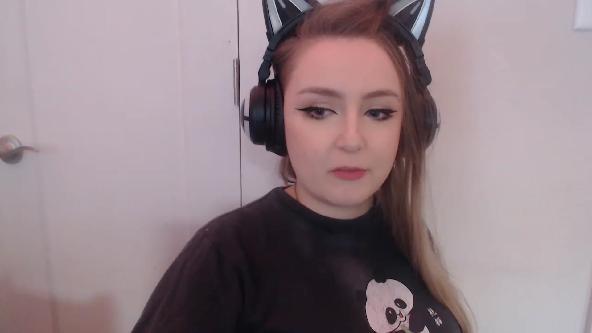 Gallery image thumbnail from LibbyxDoe's myfreecams stream on, 04/06/2023, 10:41 image 5 of 20