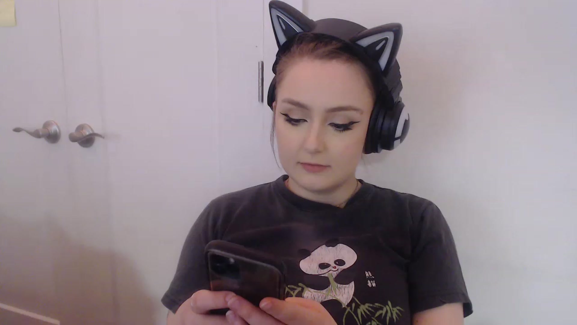 Gallery image thumbnail from LibbyxDoe's myfreecams stream on, 04/06/2023, 10:41 image 17 of 20